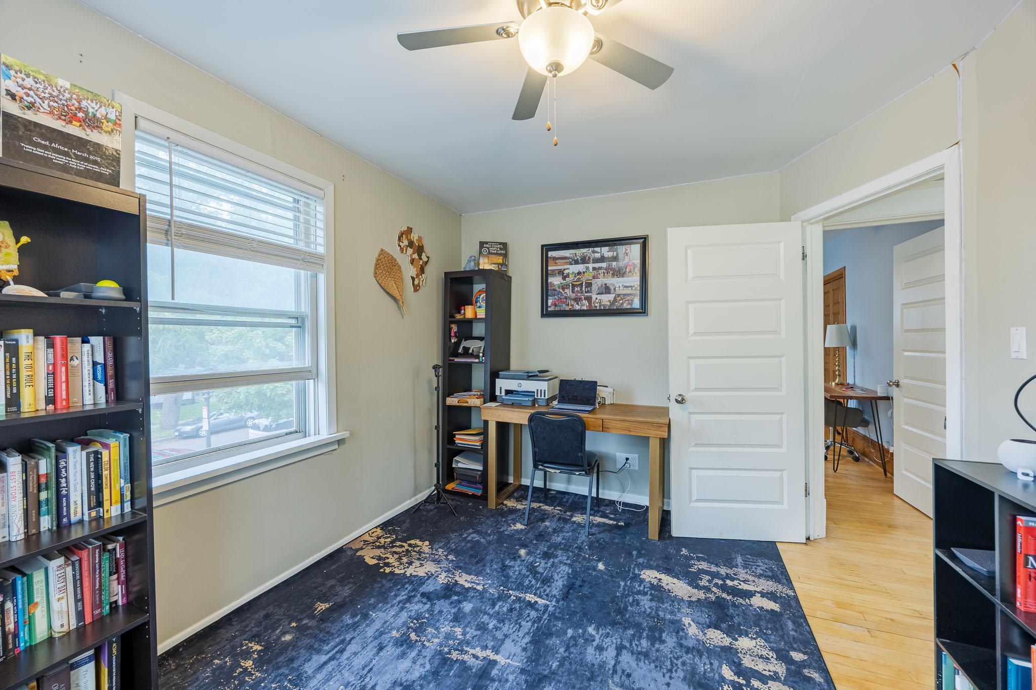 2012 Selby Avenue Property Photo 28