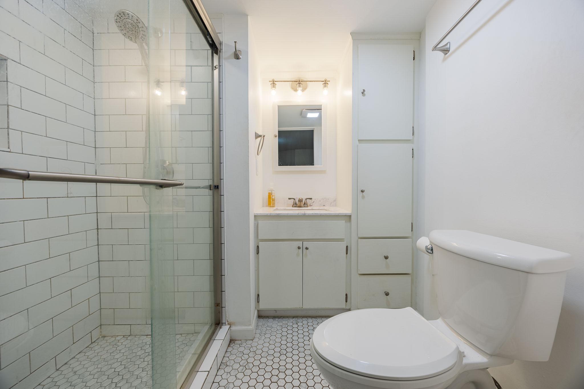 2012 Selby Avenue Property Photo 34
