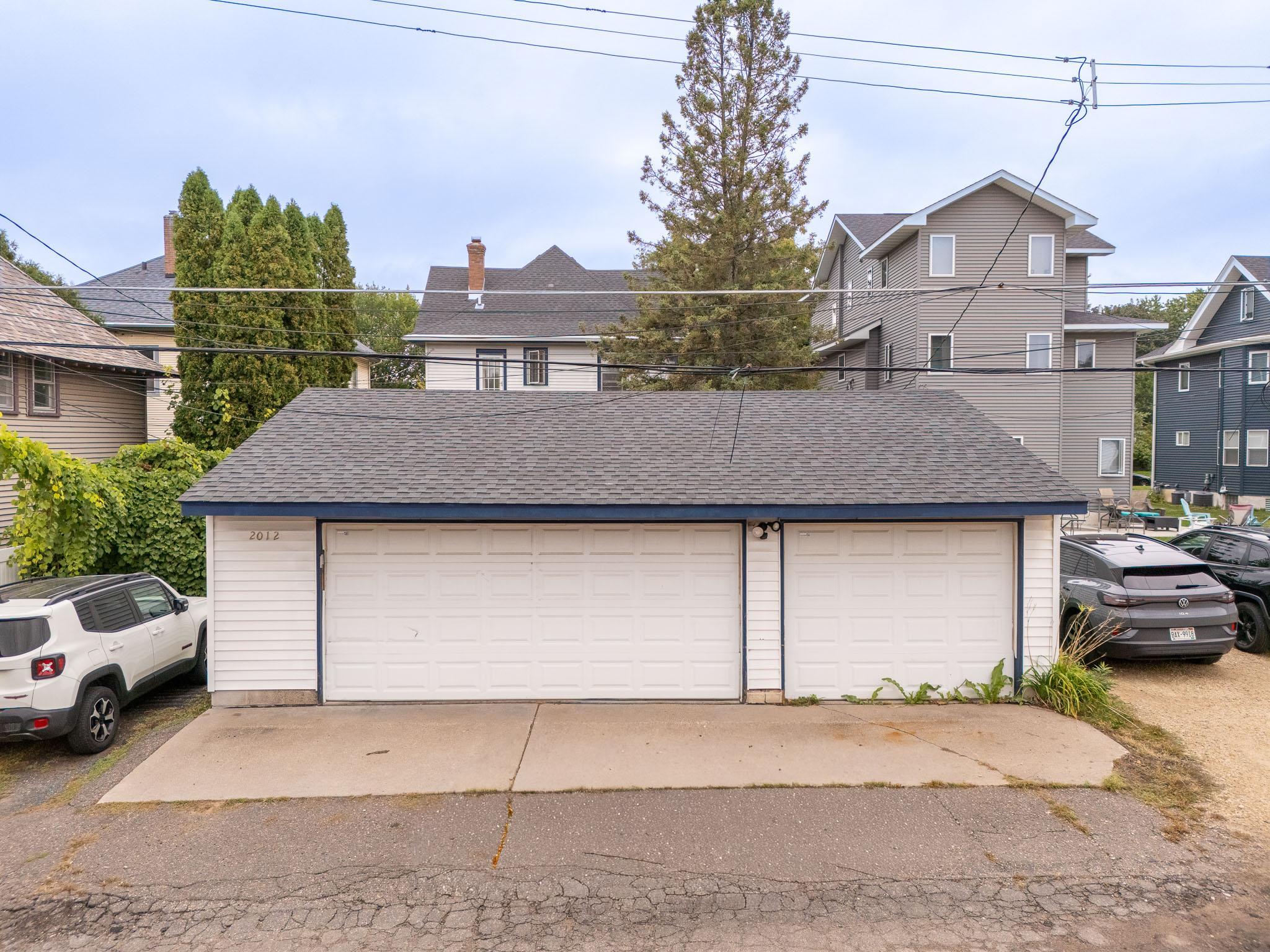 2012 Selby Avenue Property Photo 39