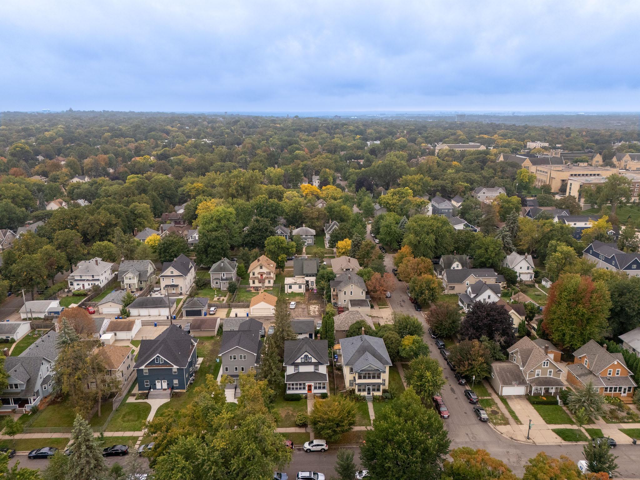2012 Selby Avenue Property Photo 44