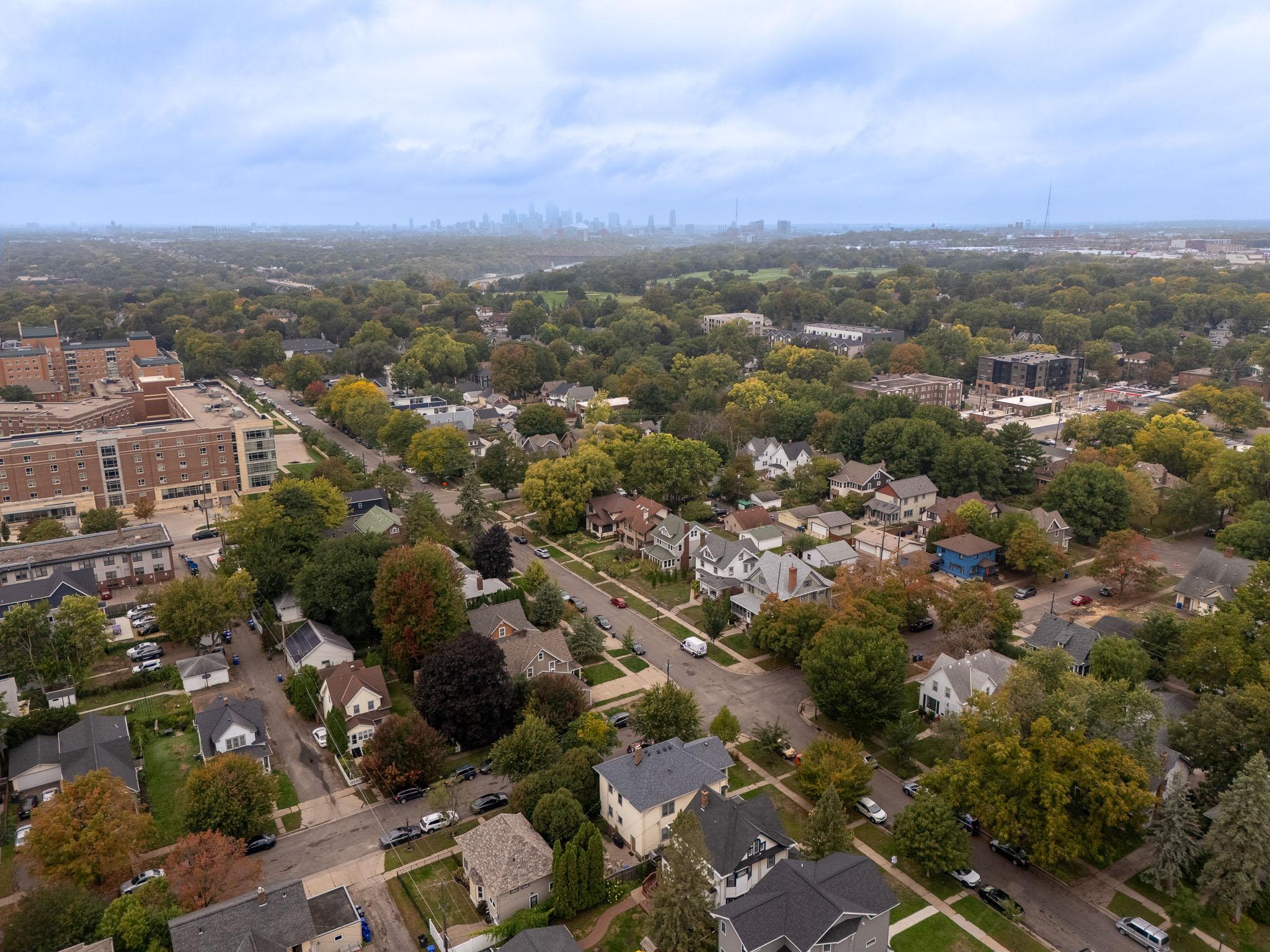 2012 Selby Avenue Property Photo 46
