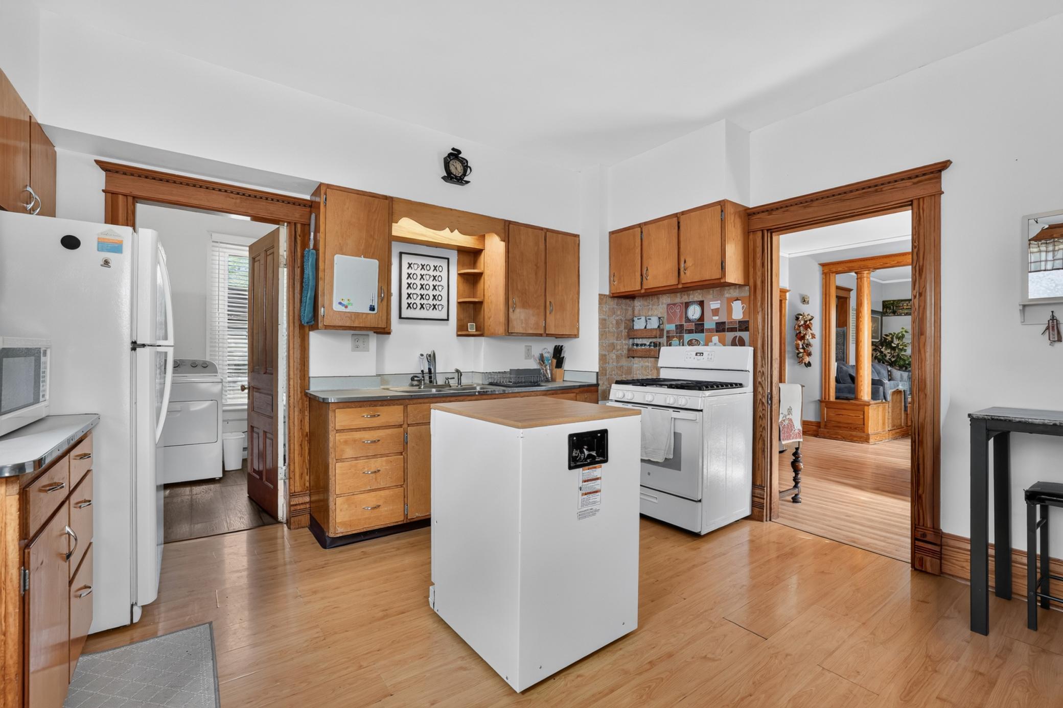 205 2nd Street Property Photo 7