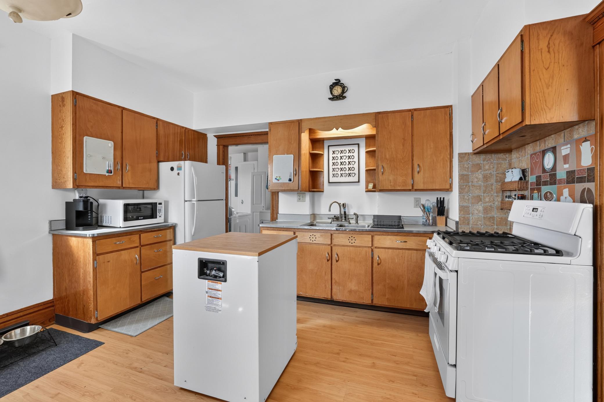 205 2nd Street Property Photo 8