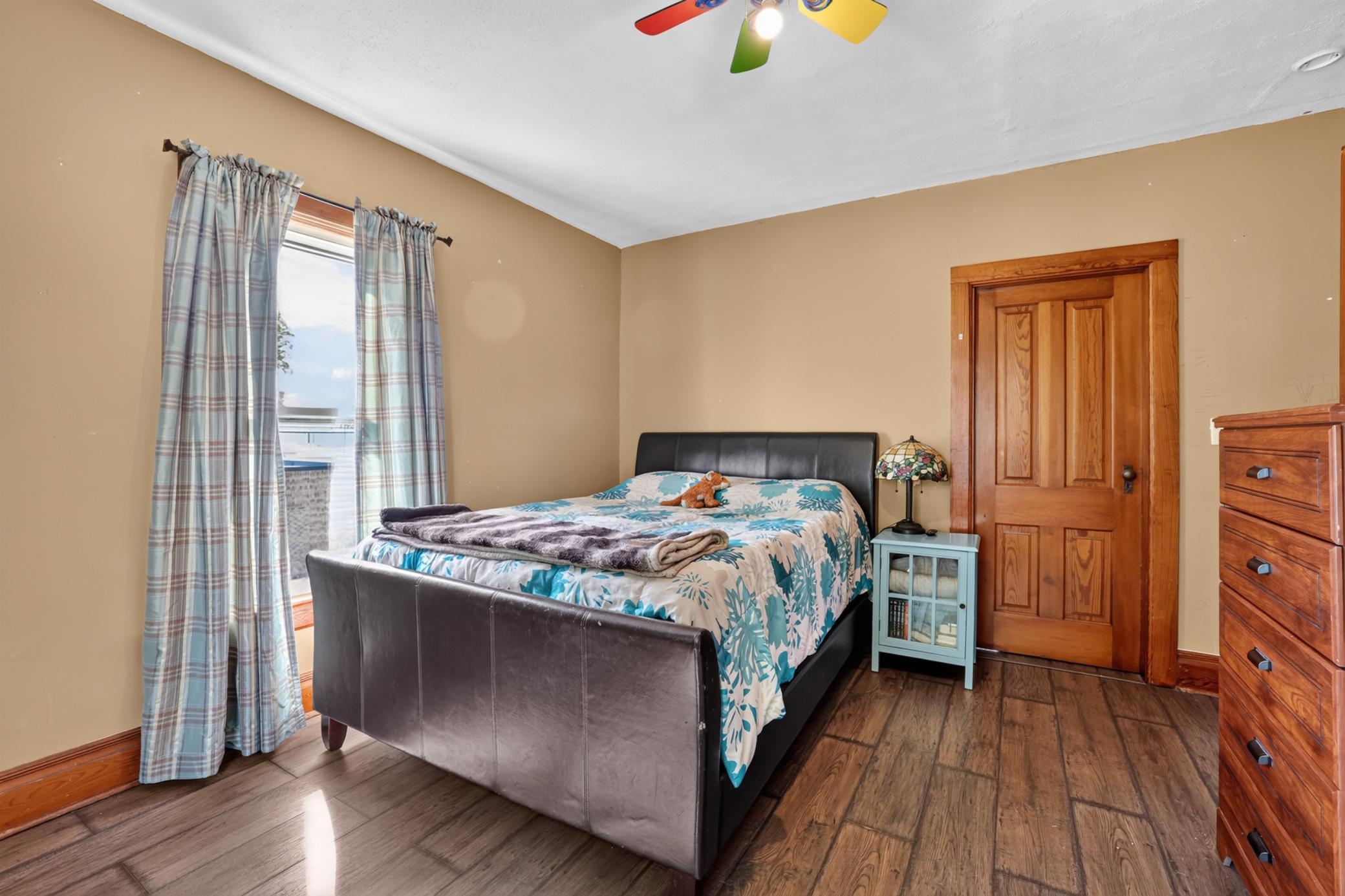 205 2nd Street Property Photo 29