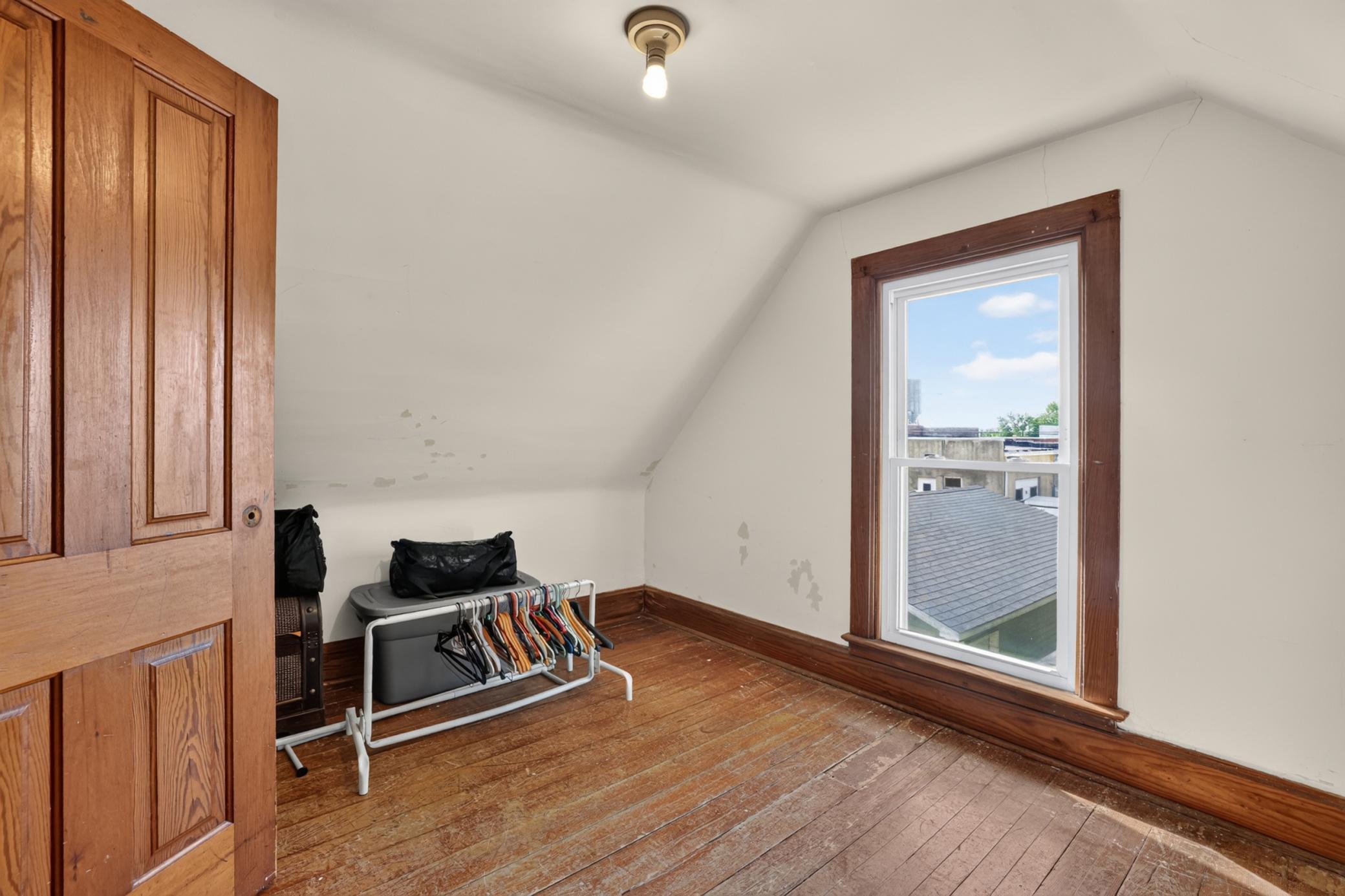 205 2nd Street Property Photo 38