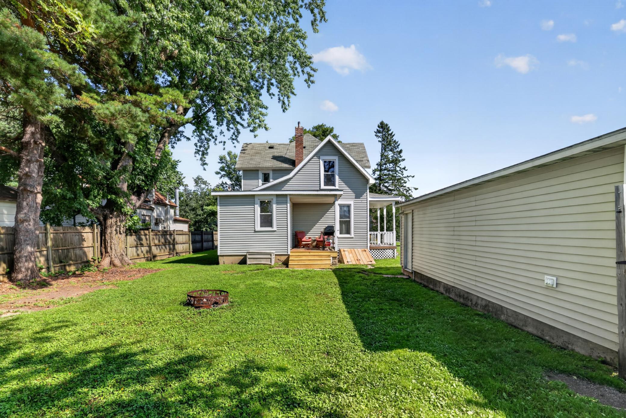205 2nd Street Property Photo 56
