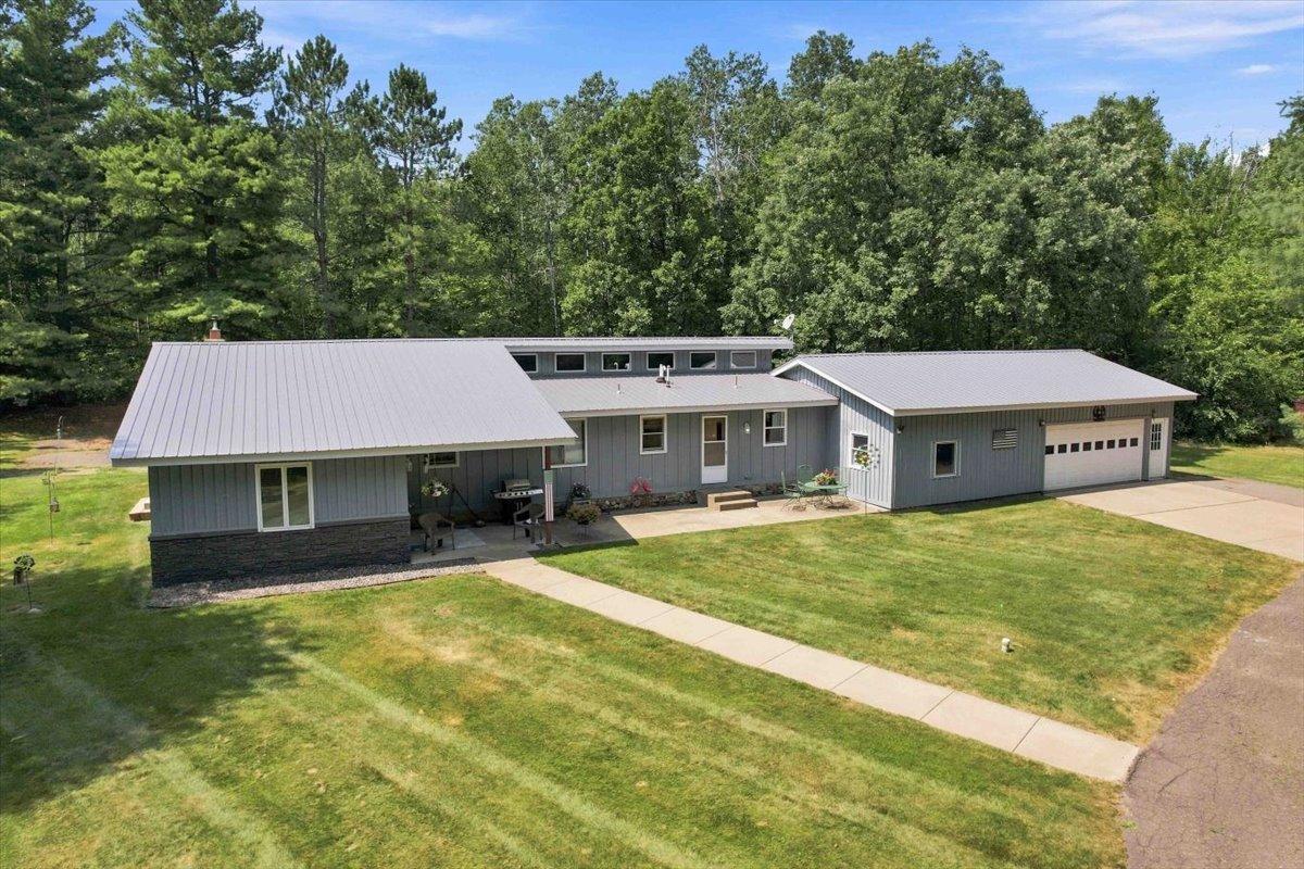 26651 Riverview Drive Property Photo 2
