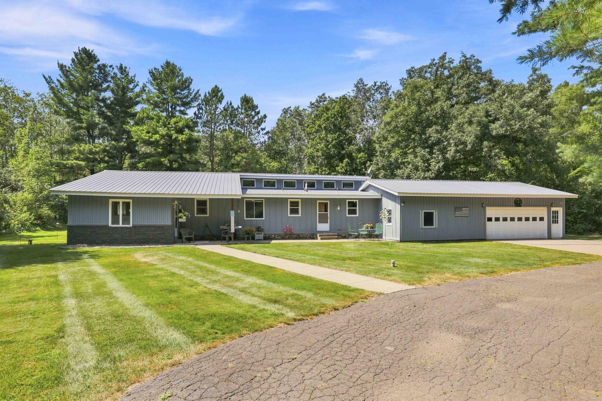26651 Riverview Drive Property Photo 3