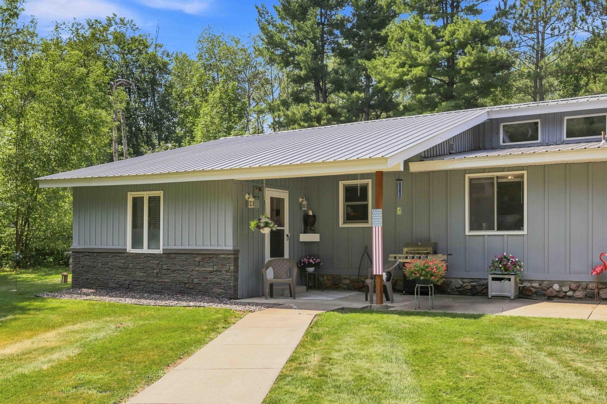 26651 Riverview Drive Property Photo 4