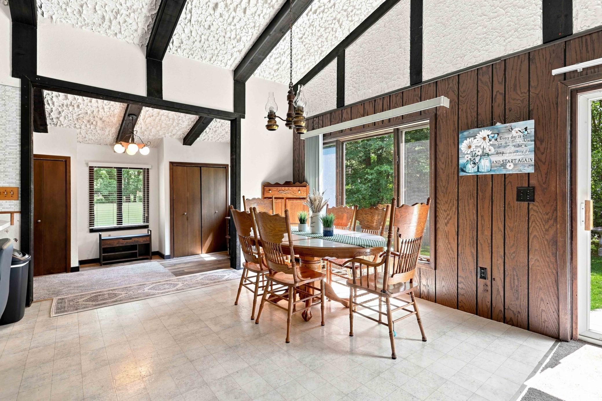26651 Riverview Drive Property Photo 15