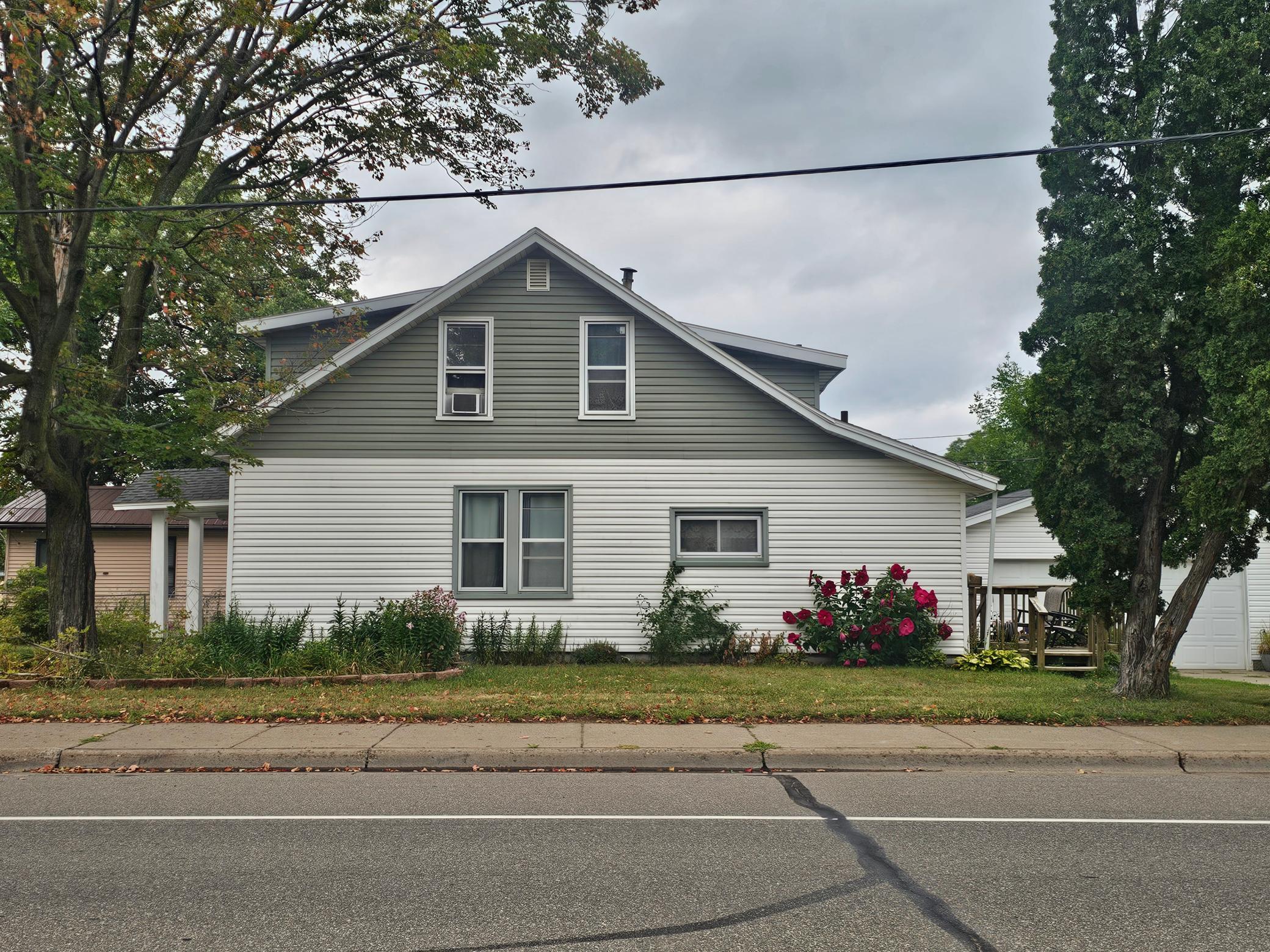 421 Franklin Avenue Property Photo 1