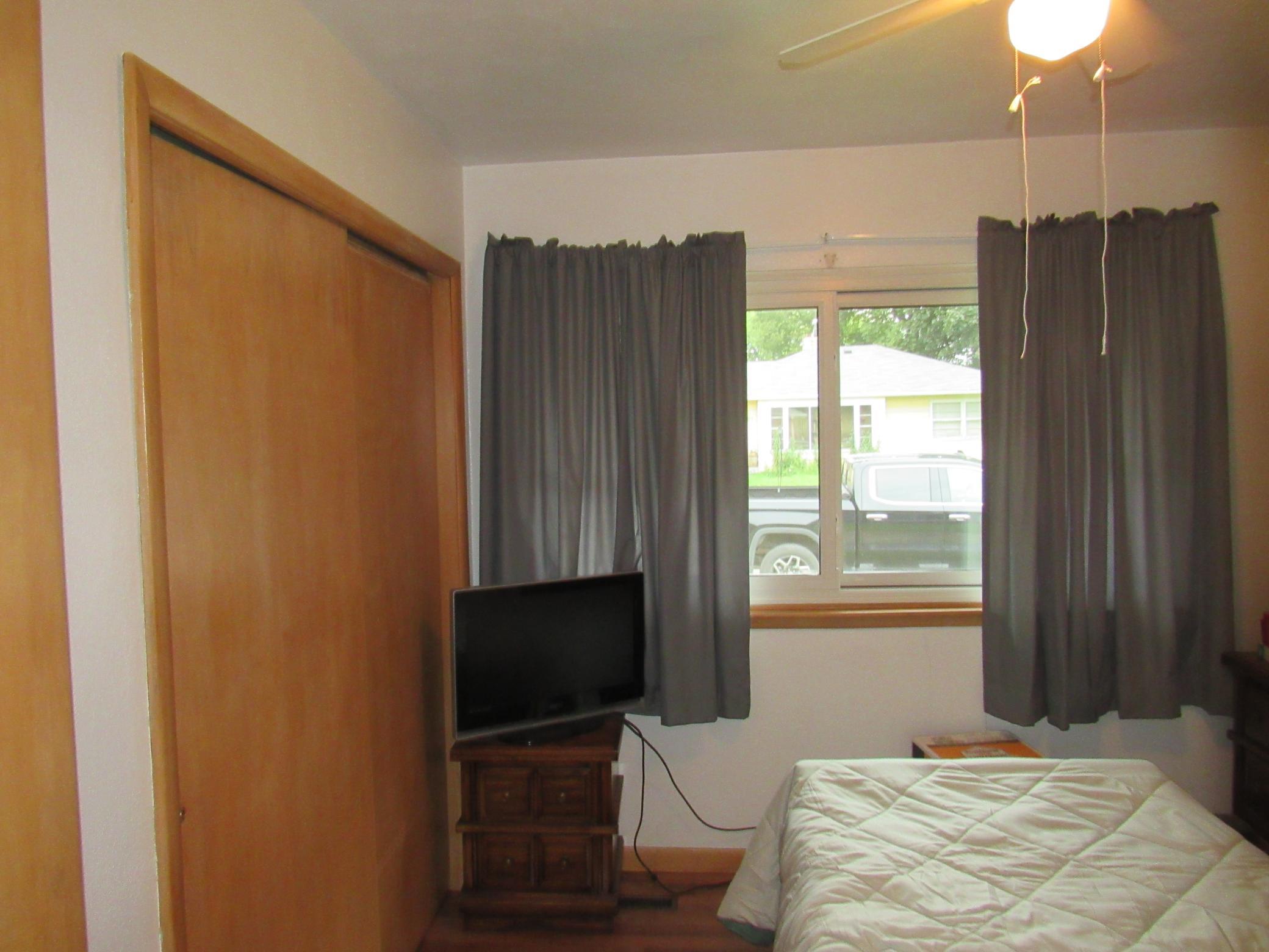 102 6th Street S Property Photo 12