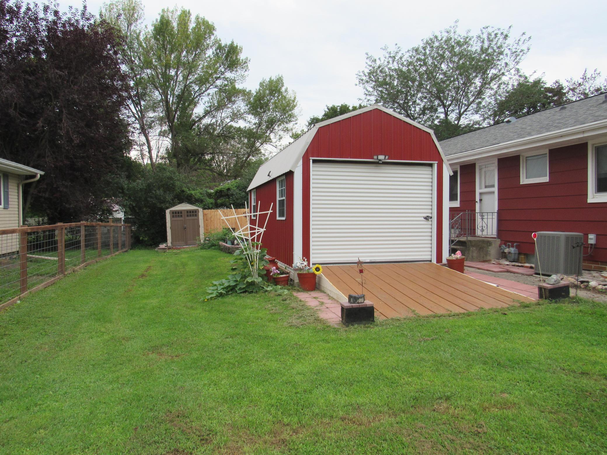 102 6th Street S Property Photo 28