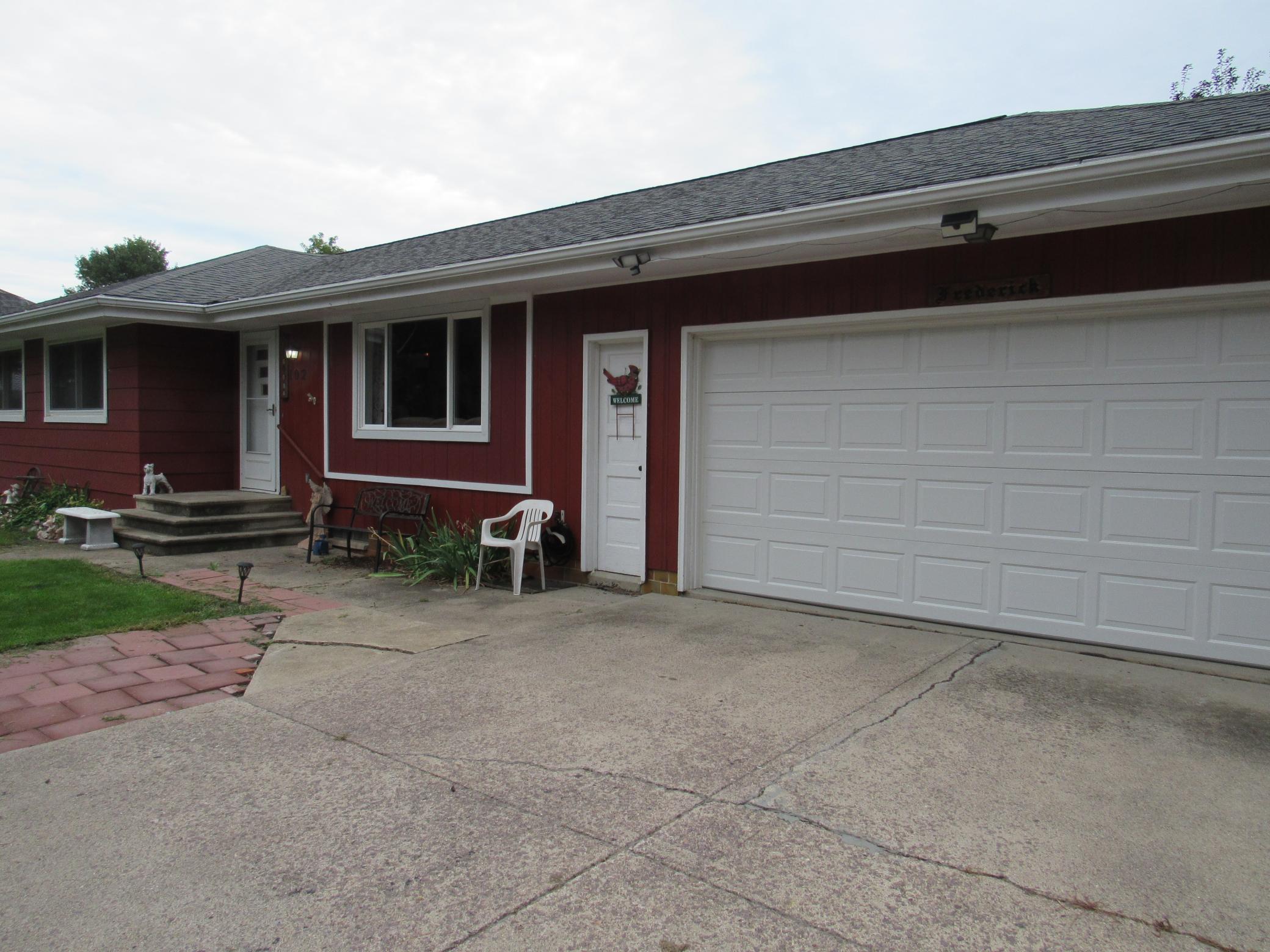 102 6th Street S Property Photo 31