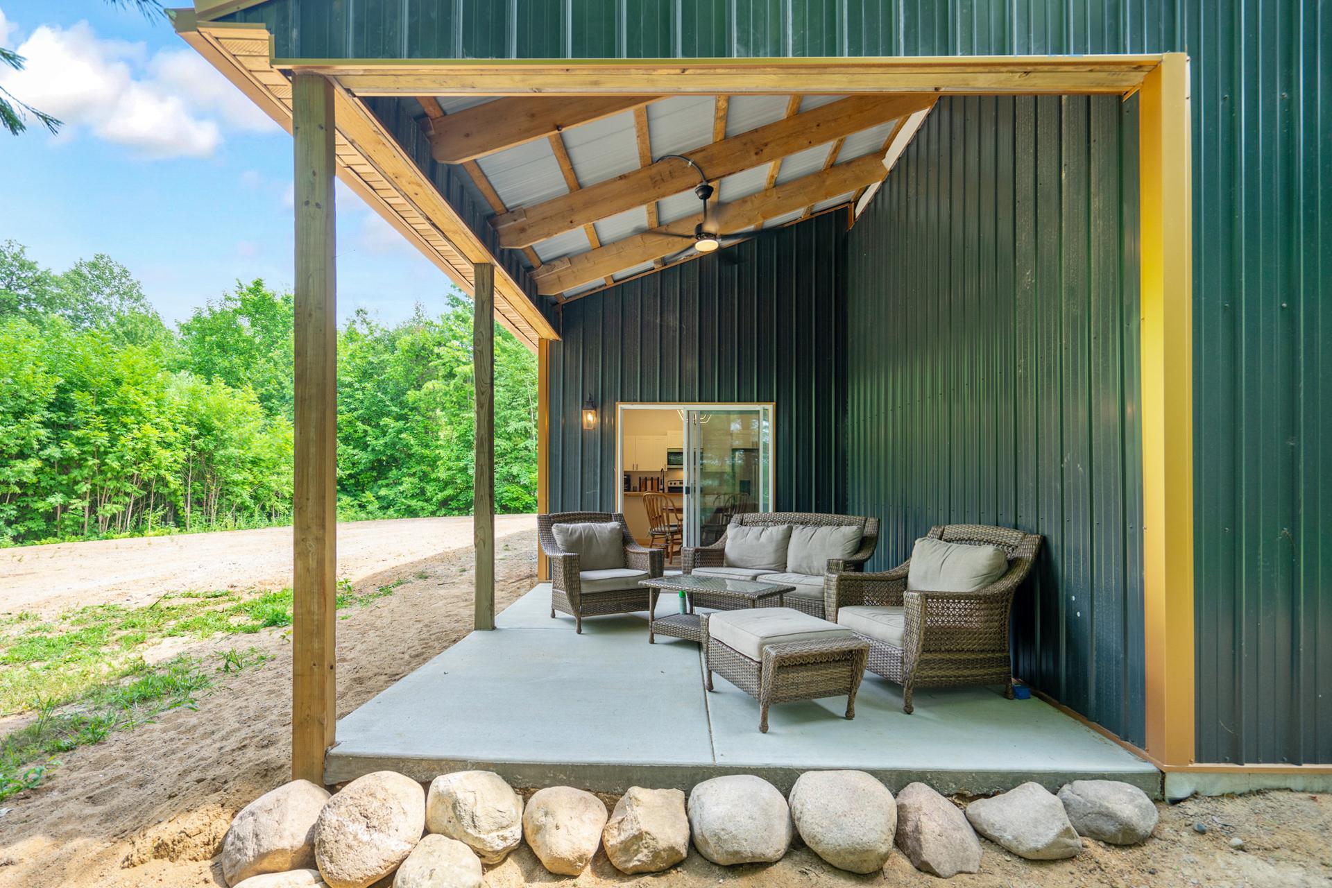 4707 Red Pine Drive Nw Property Photo 4