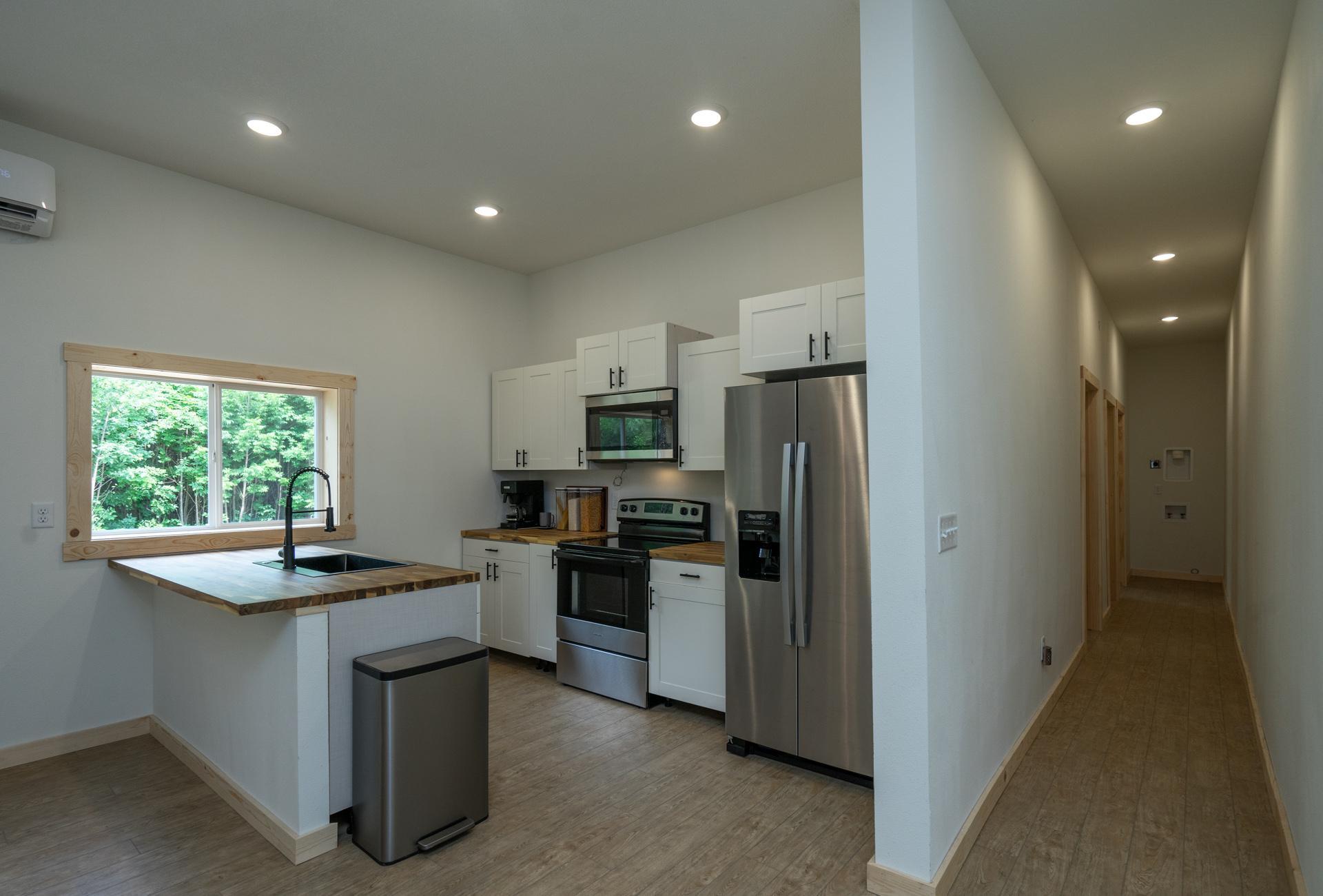 4707 Red Pine Drive Nw Property Photo 8