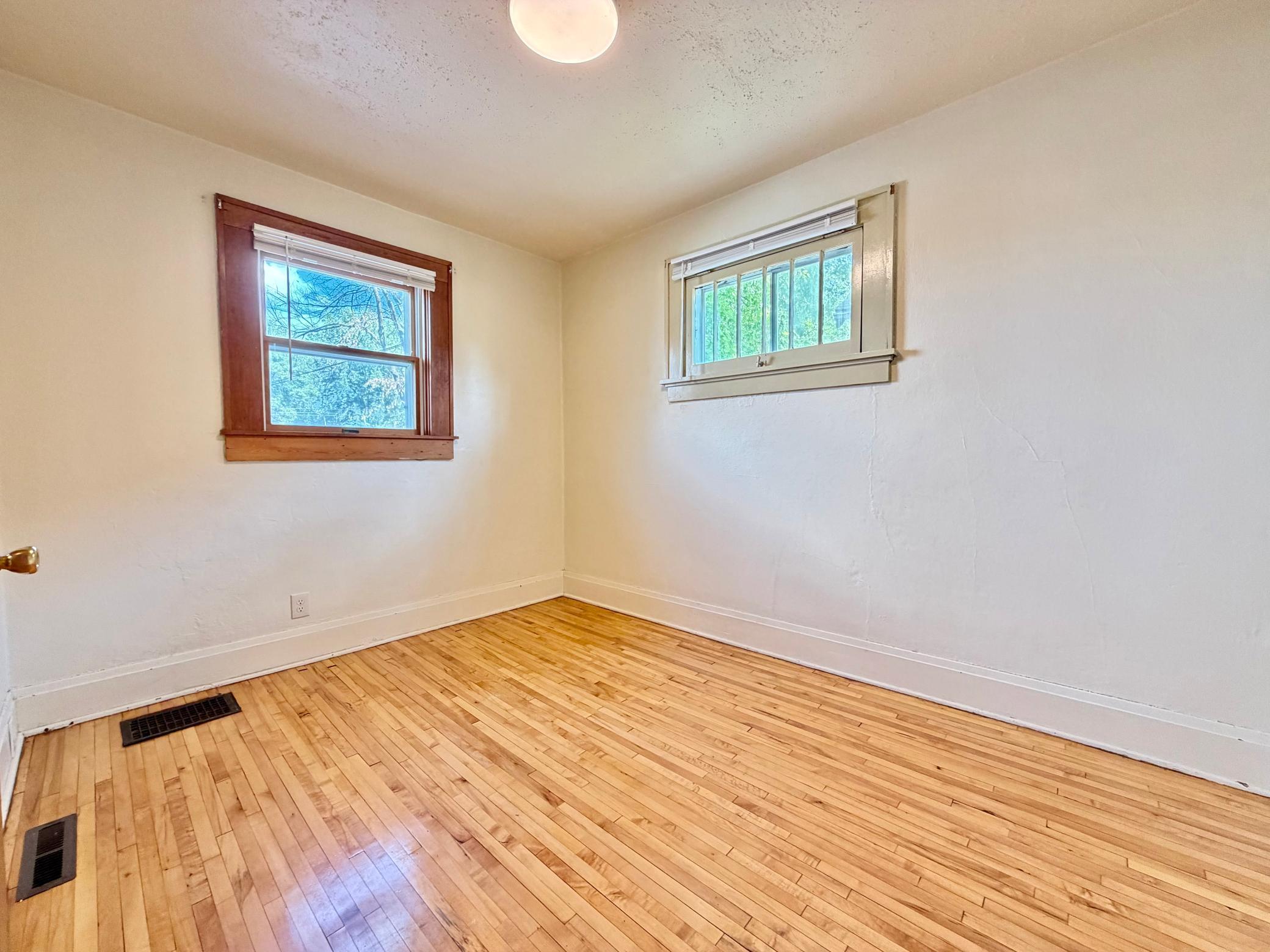 509 E Vernon Avenue Property Photo 14