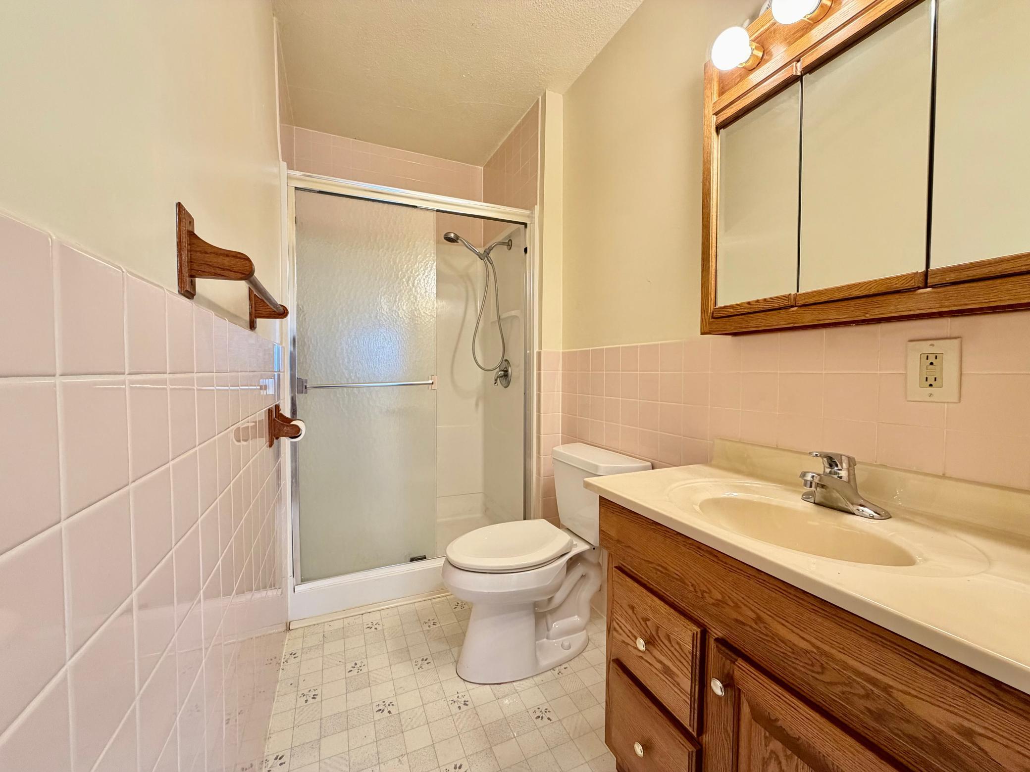 509 E Vernon Avenue Property Photo 16