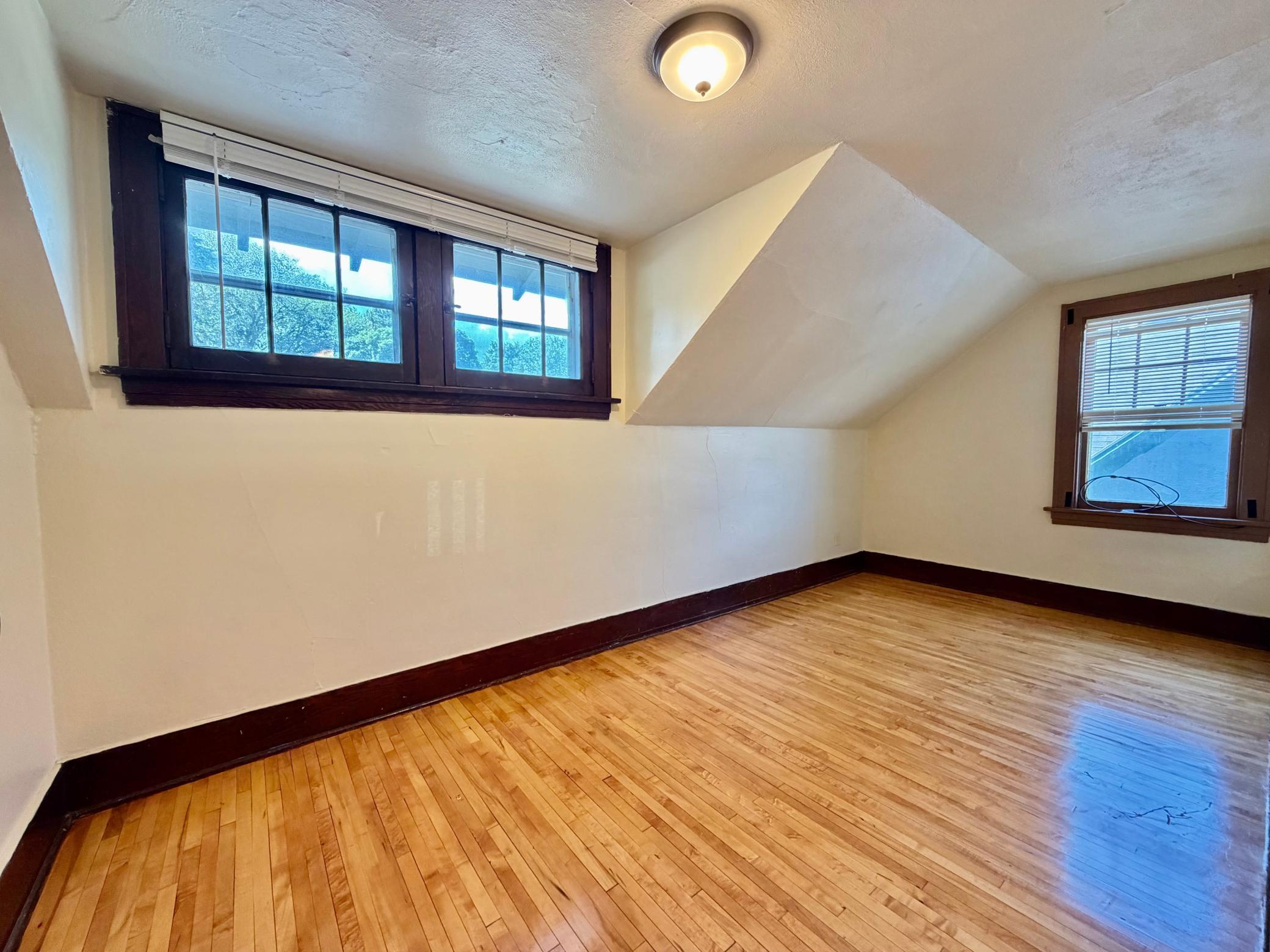 509 E Vernon Avenue Property Photo 19