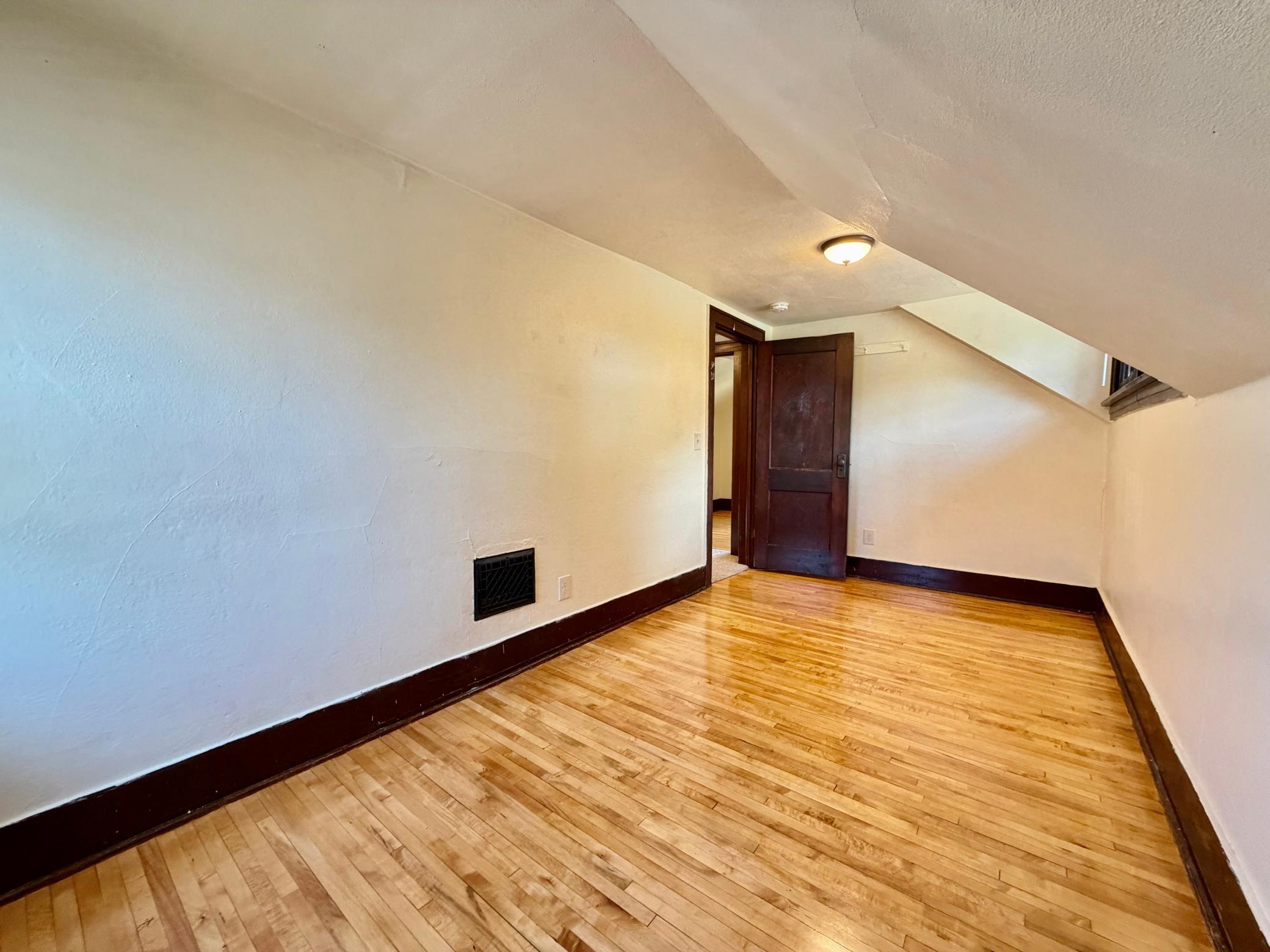 509 E Vernon Avenue Property Photo 20
