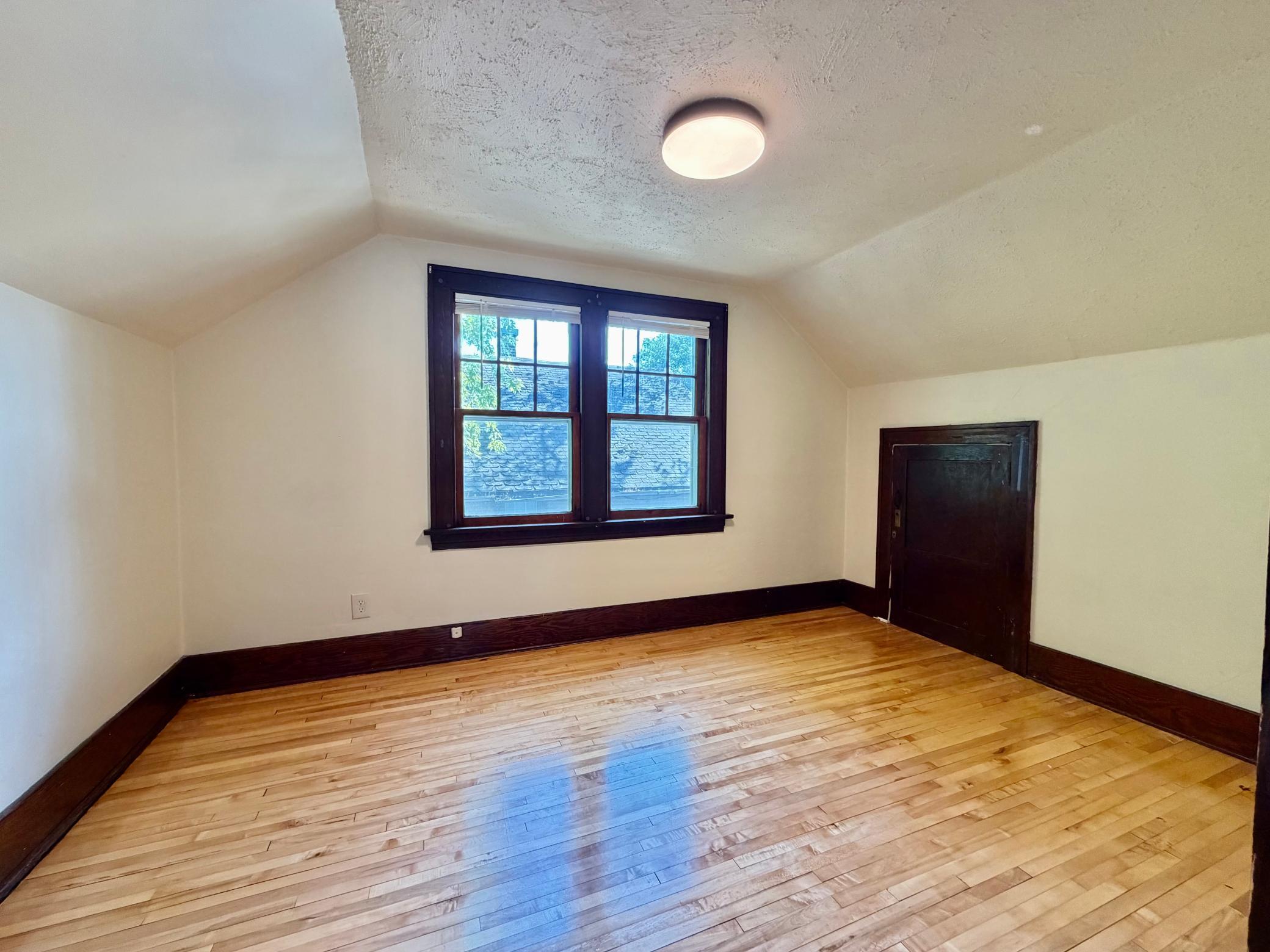 509 E Vernon Avenue Property Photo 21