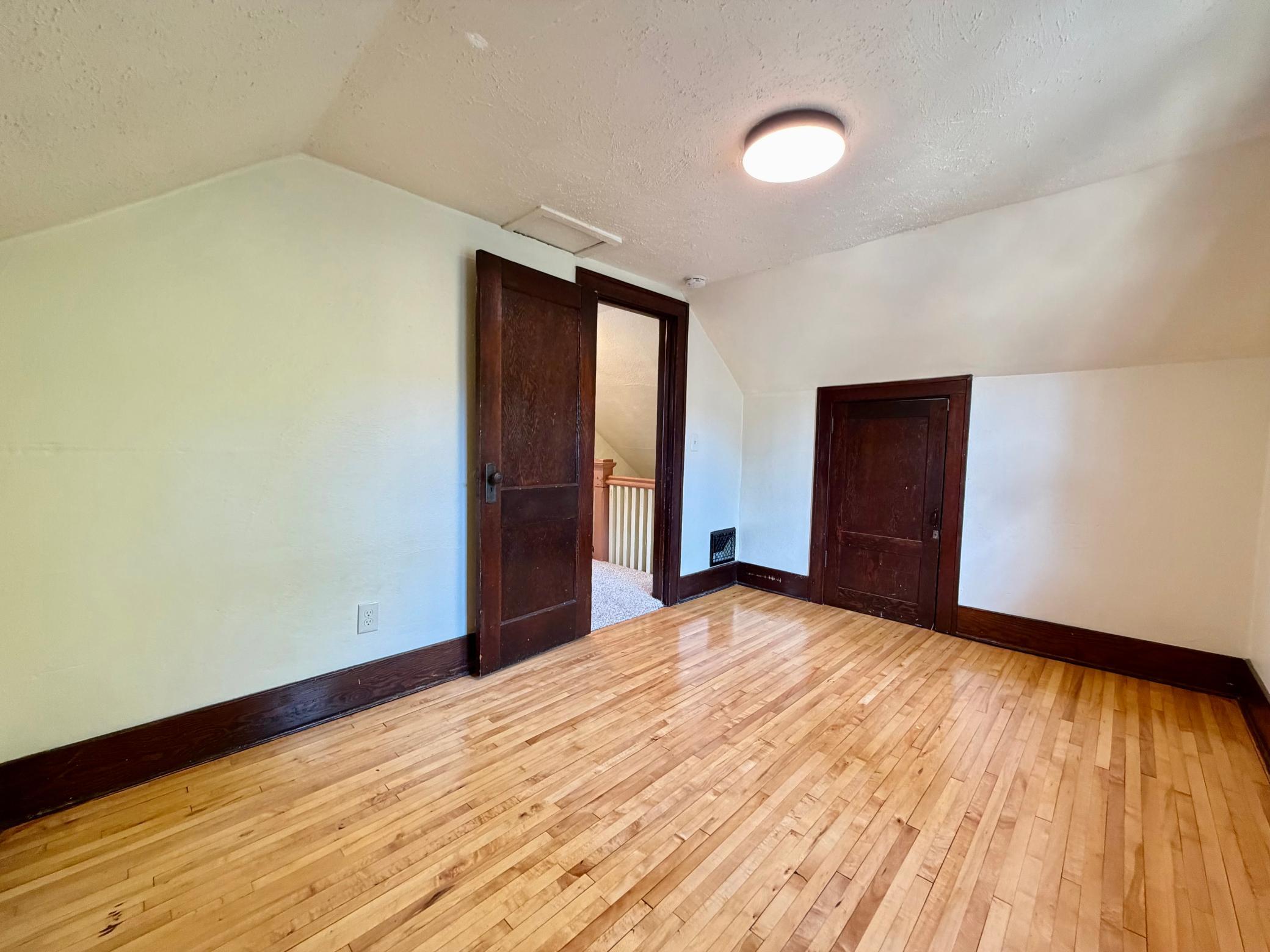 509 E Vernon Avenue Property Photo 22