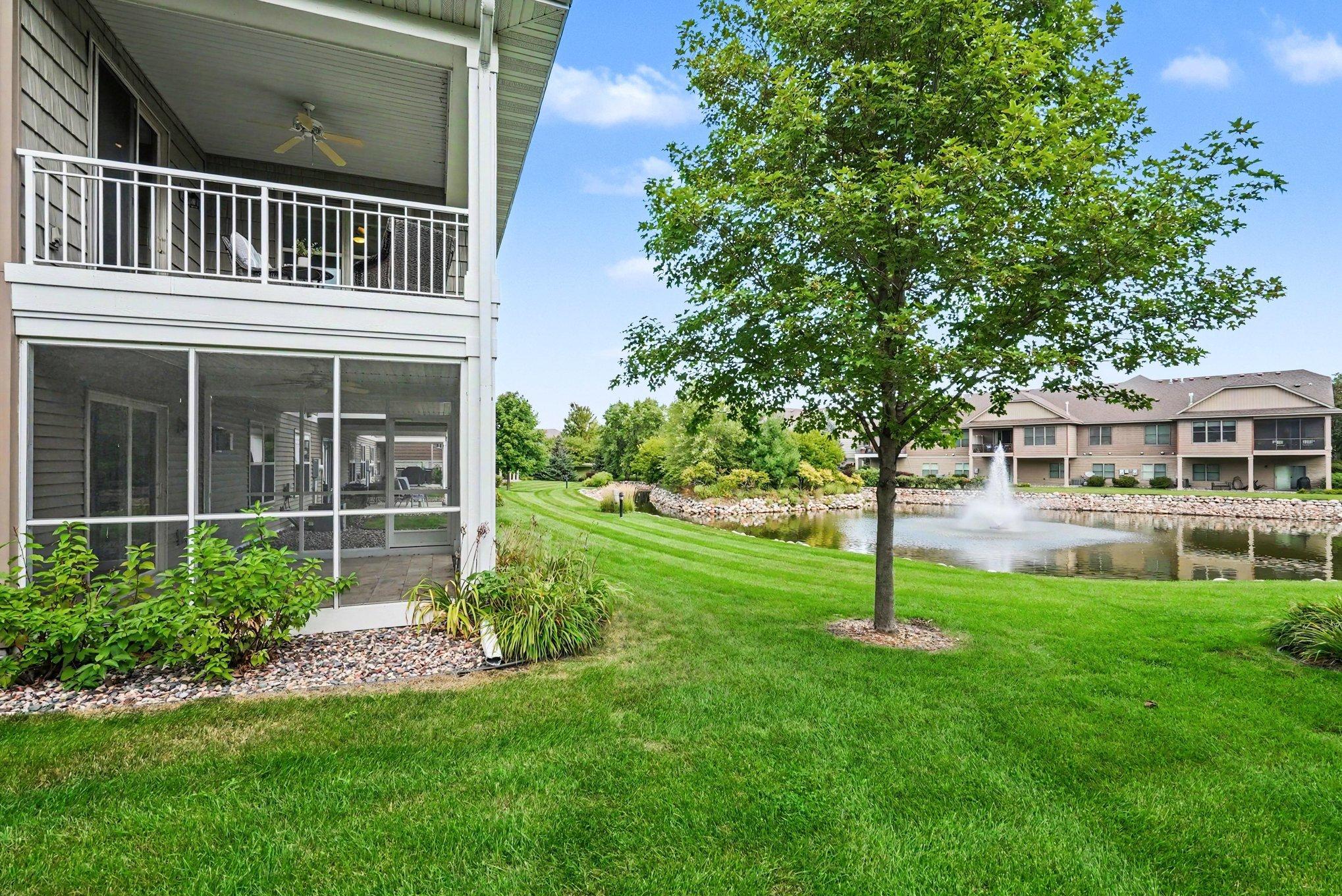 10776 Lyndale Bluffs Trail Property Photo 7