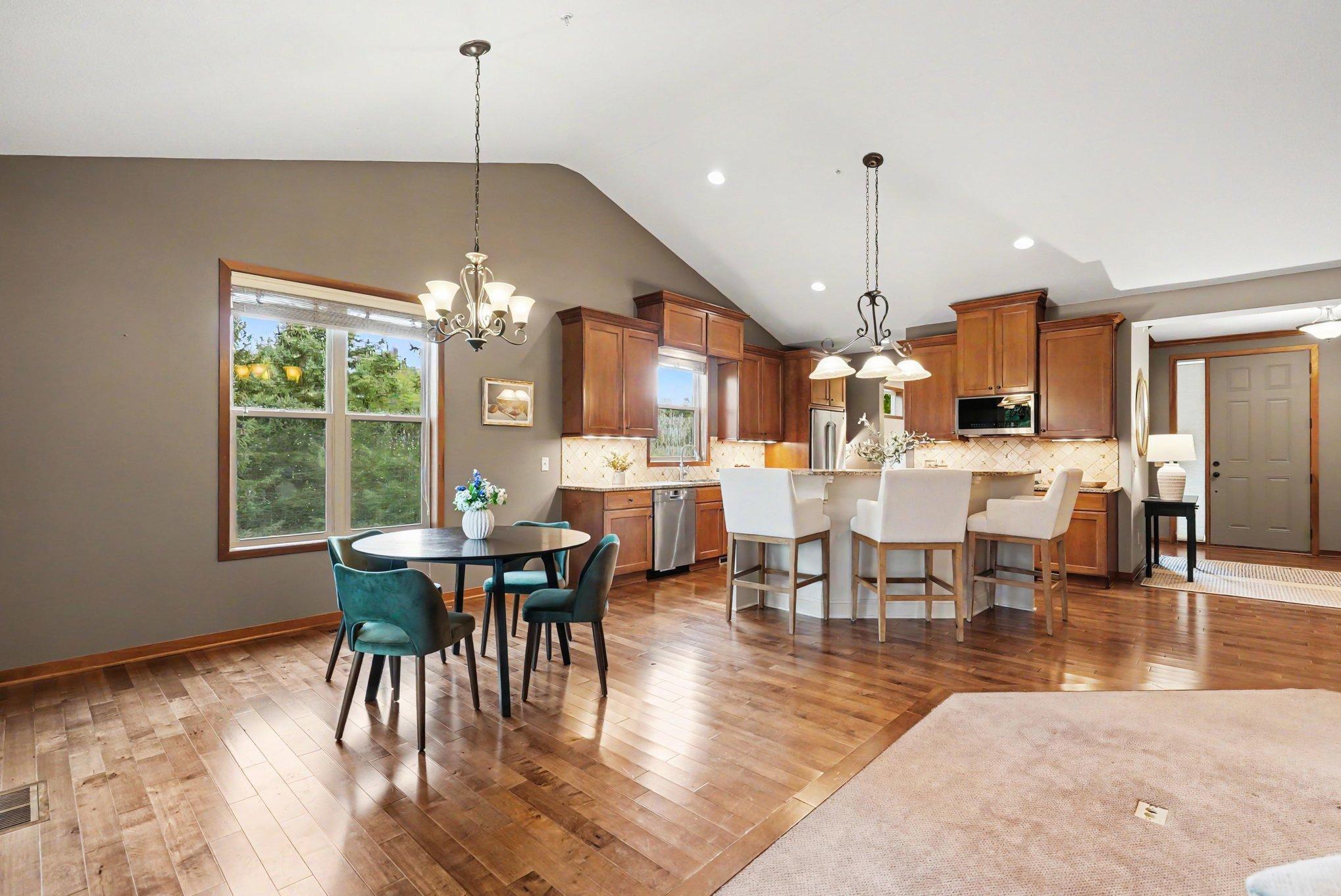 10776 Lyndale Bluffs Trail Property Photo 13