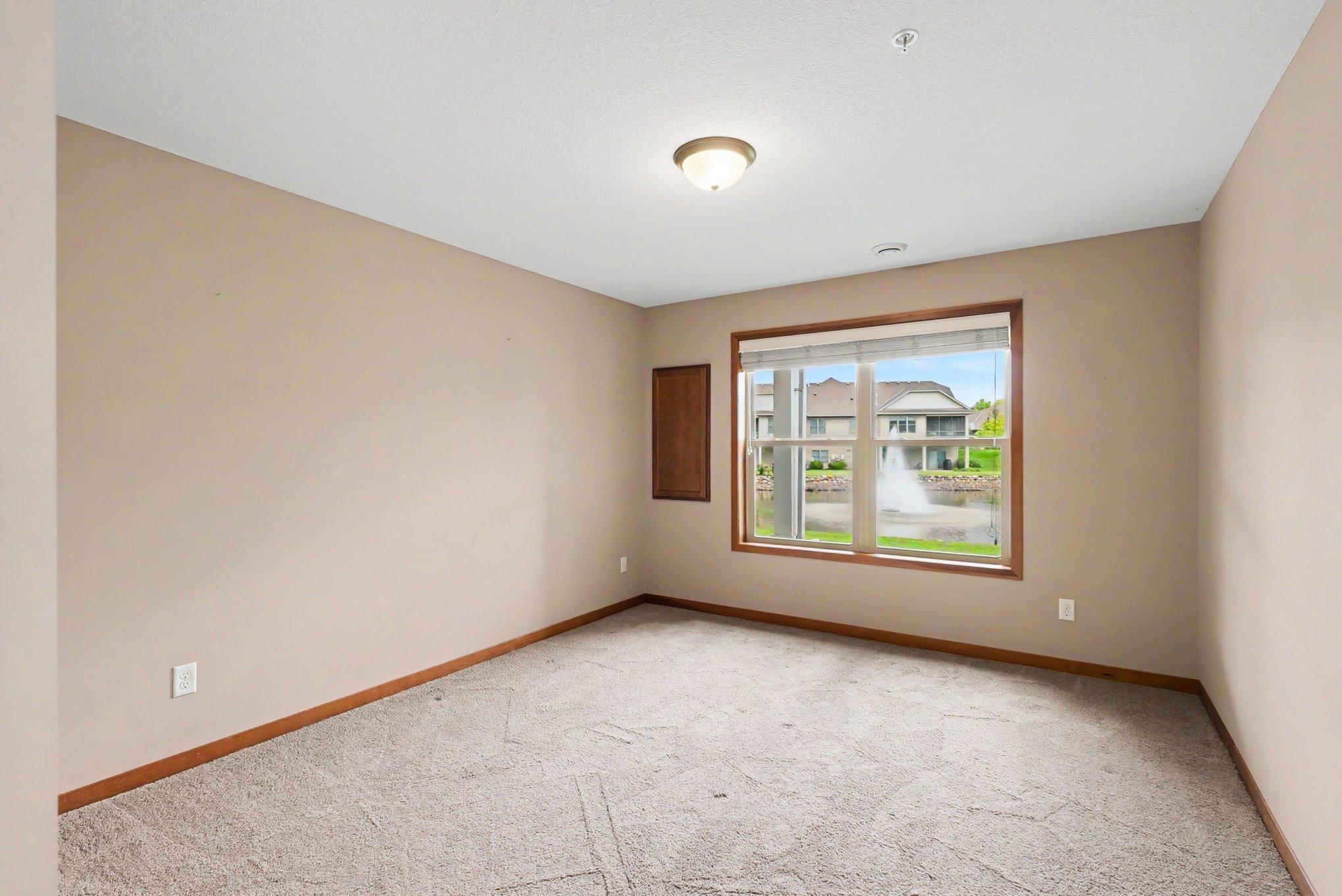 10776 Lyndale Bluffs Trail Property Photo 32