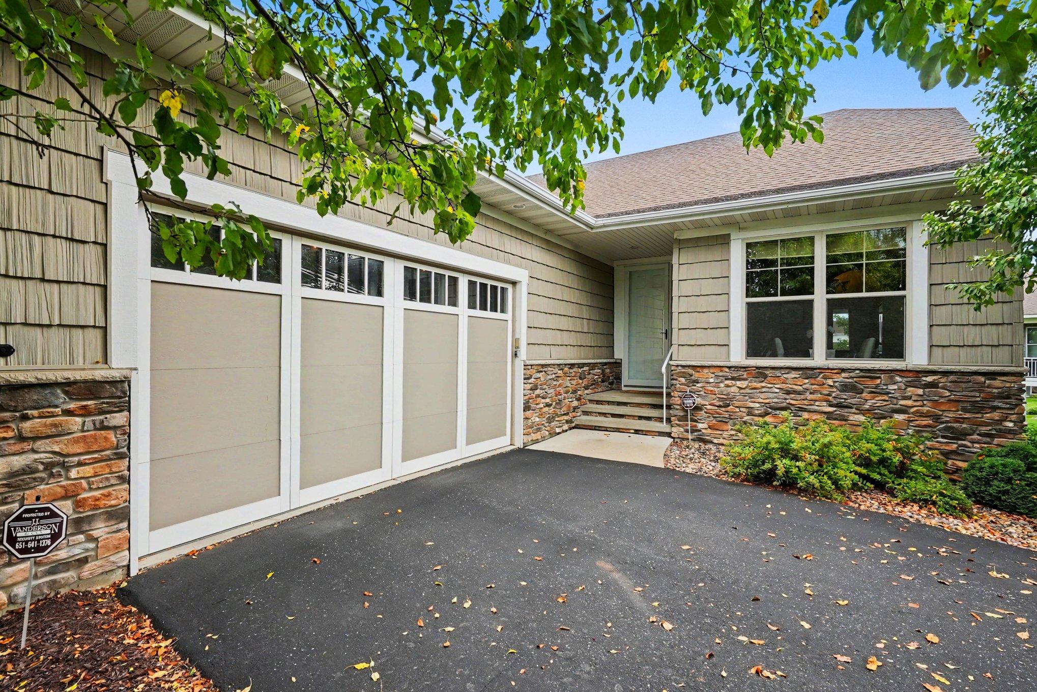 10776 Lyndale Bluffs Trail Property Photo 44