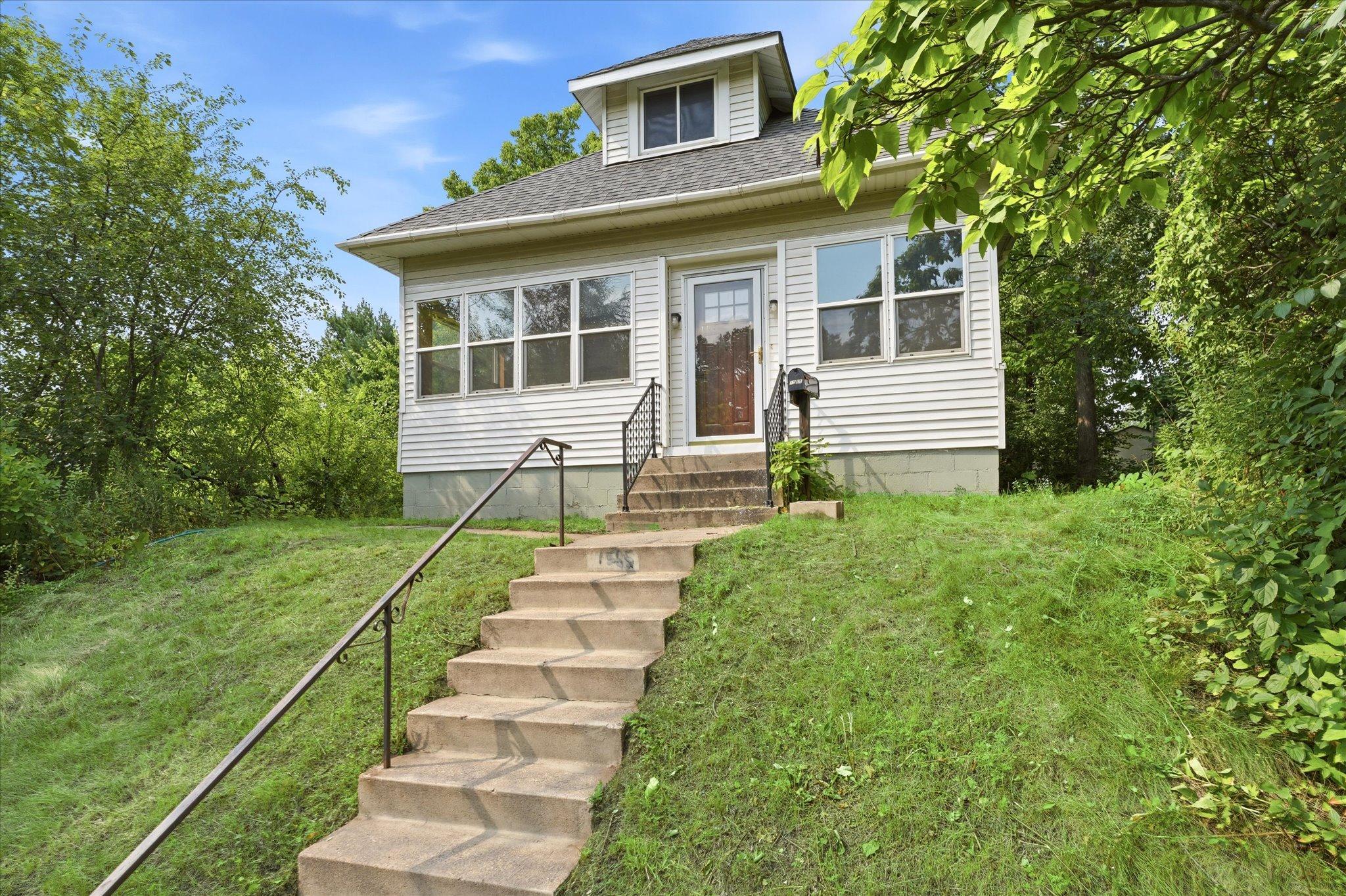 1565 7th Street E Property Photo 1