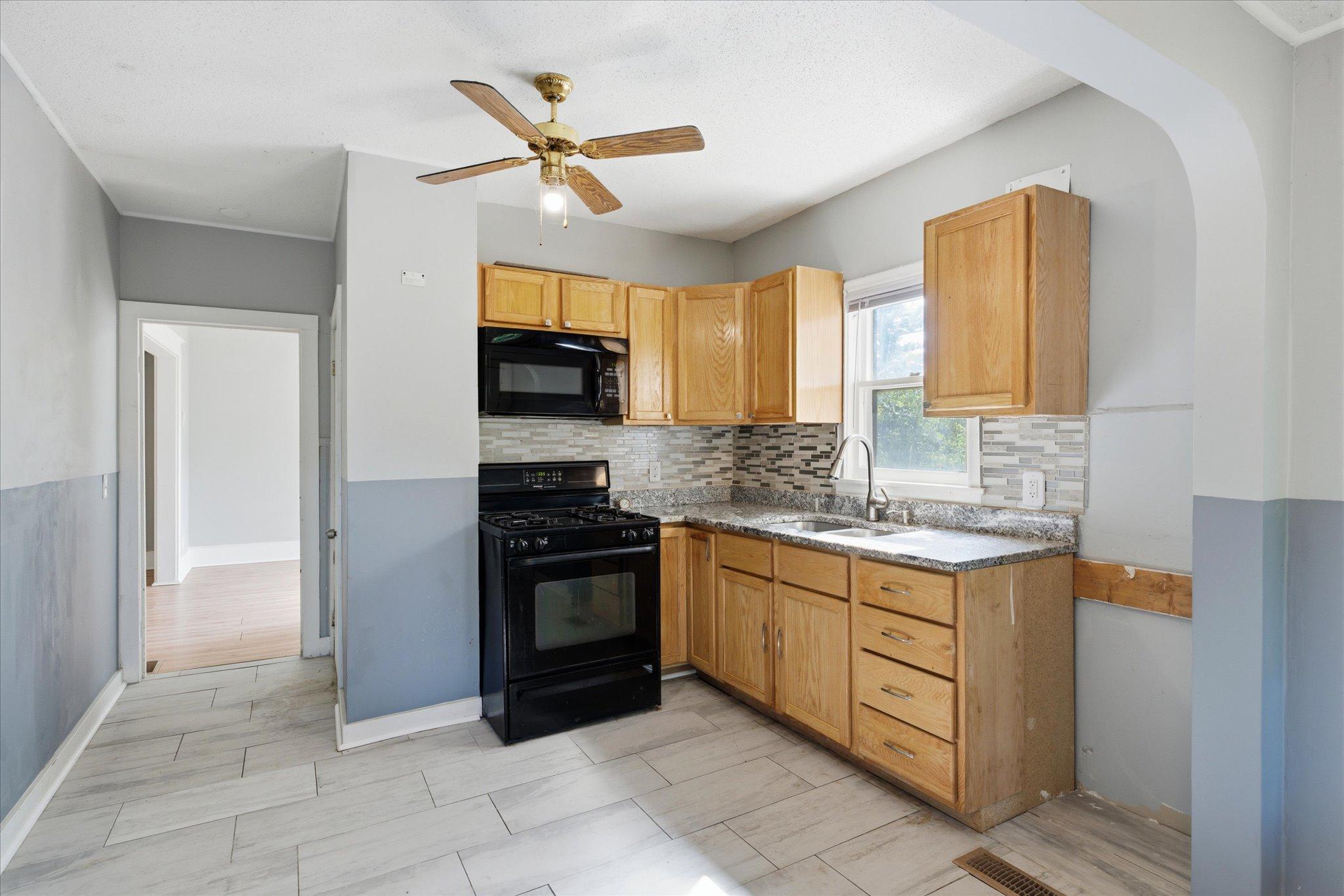 1565 7th Street E Property Photo 7