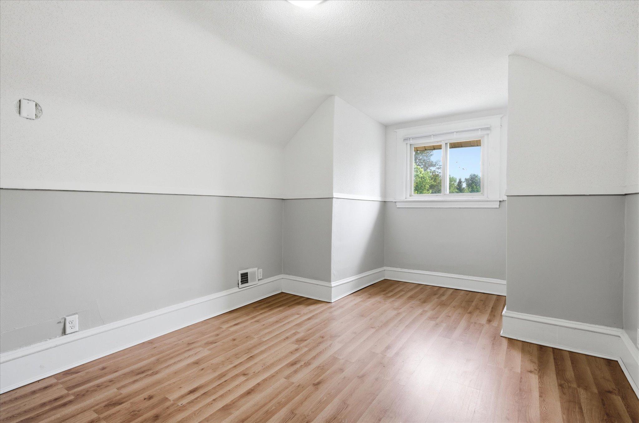 1565 7th Street E Property Photo 11