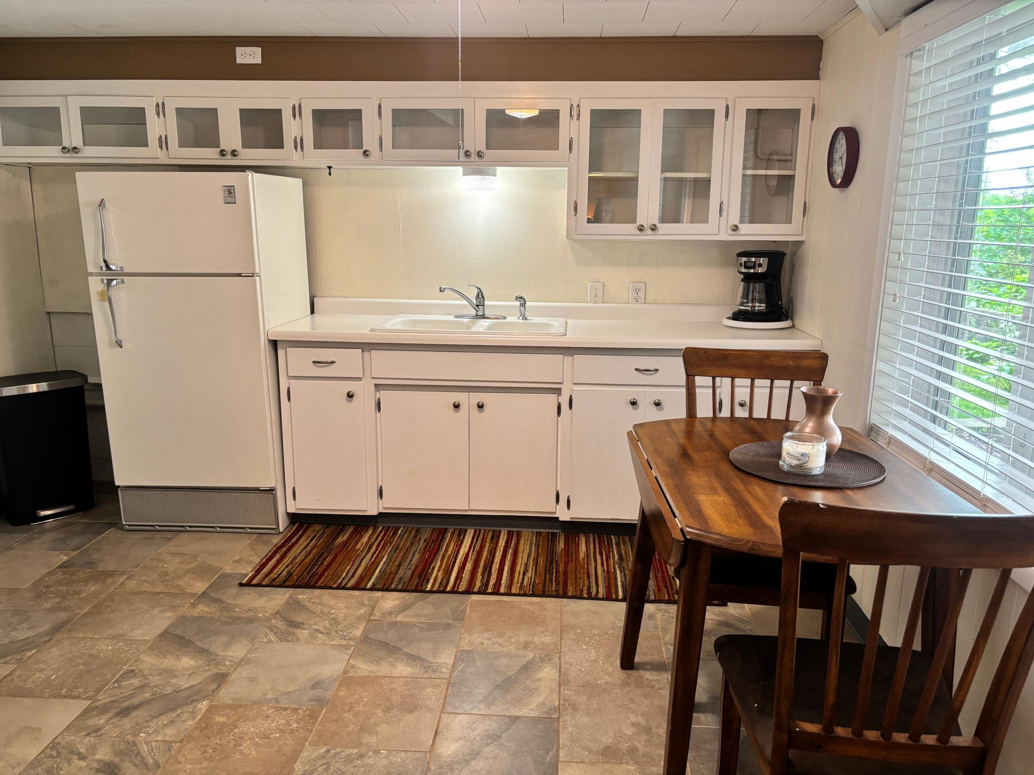 2526 Albion Avenue Property Photo 10