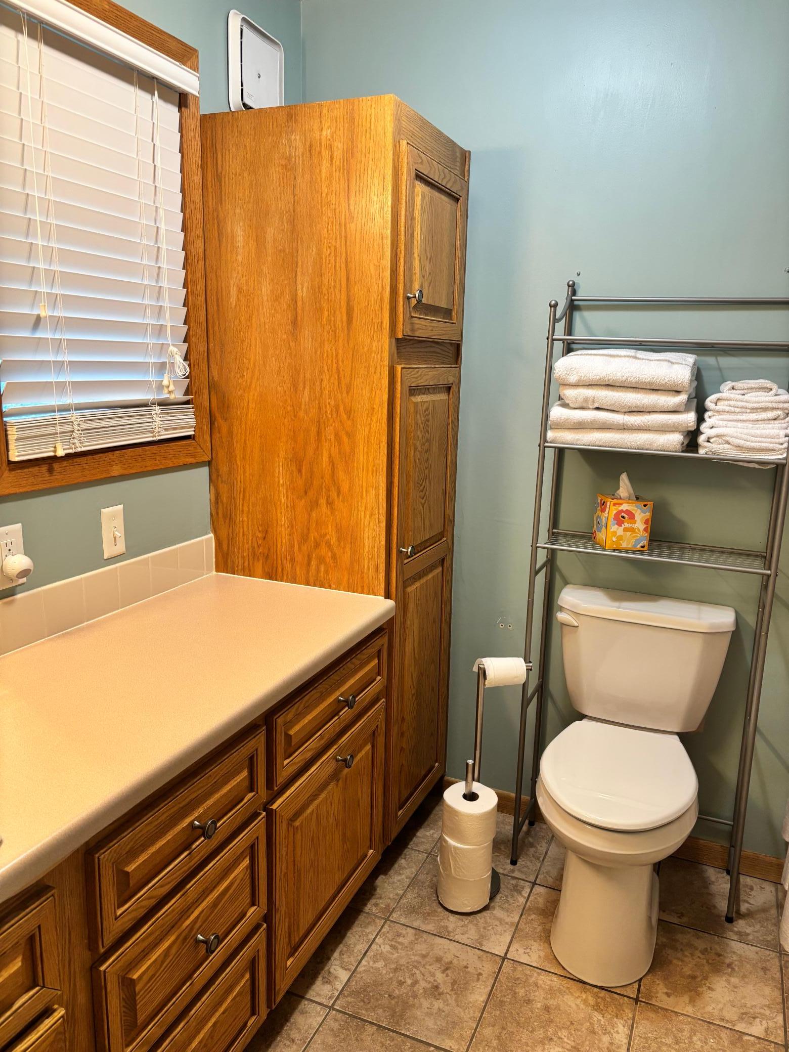 2526 Albion Avenue Property Photo 34