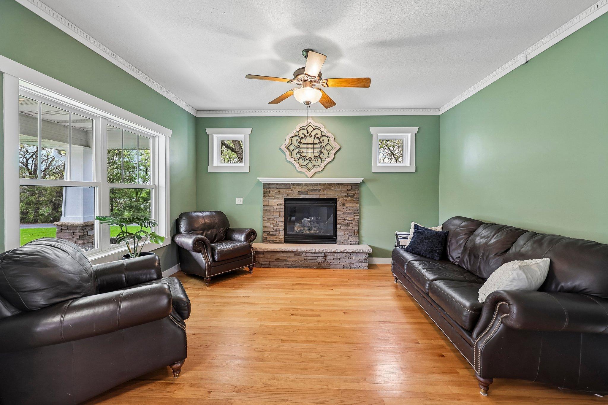 4798 Red Pine Court Property Photo 8