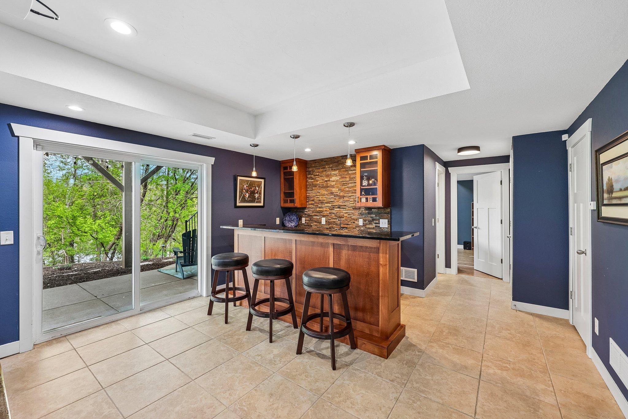 4798 Red Pine Court Property Photo 24