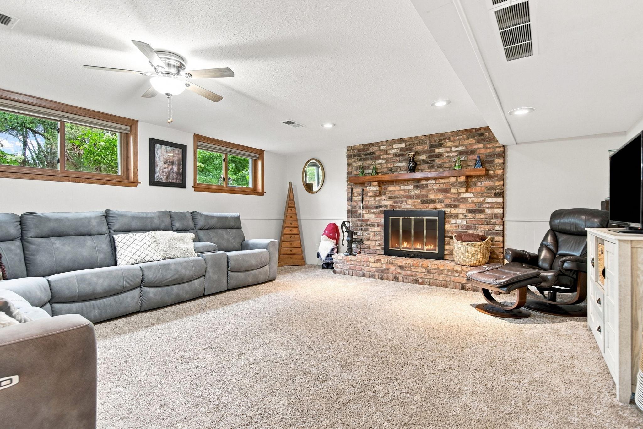 861 Willow Ridge 1 Property Photo 29