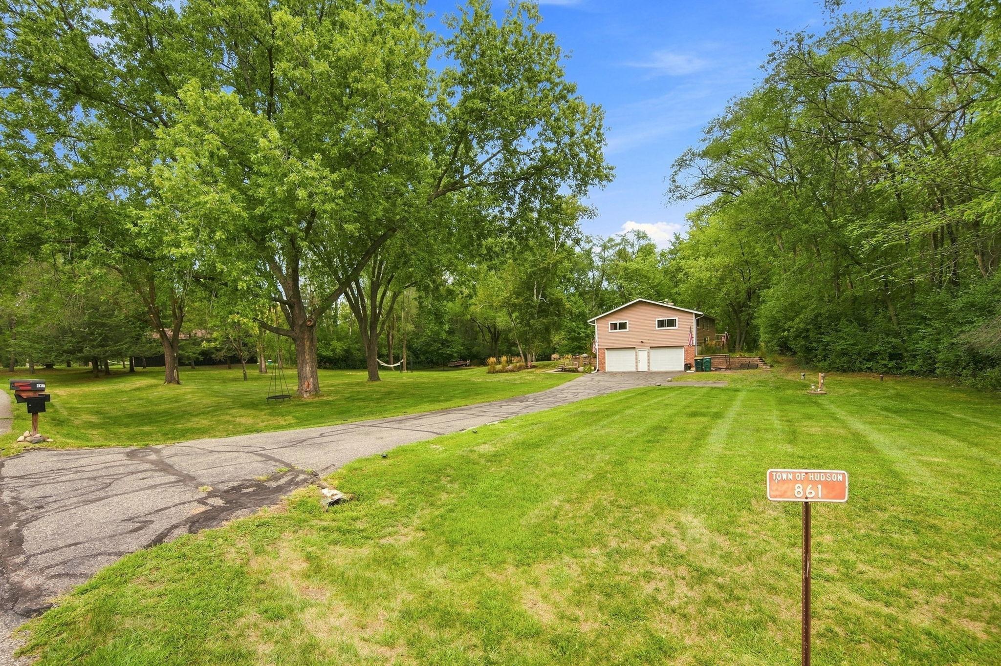 861 Willow Ridge 1 Property Photo 35
