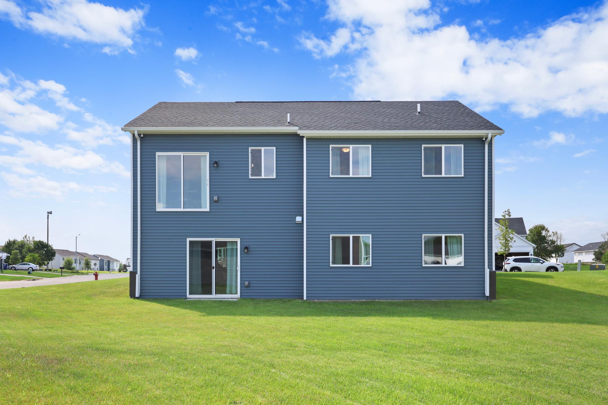 4706 8th Street Loop Ne Property Photo 4