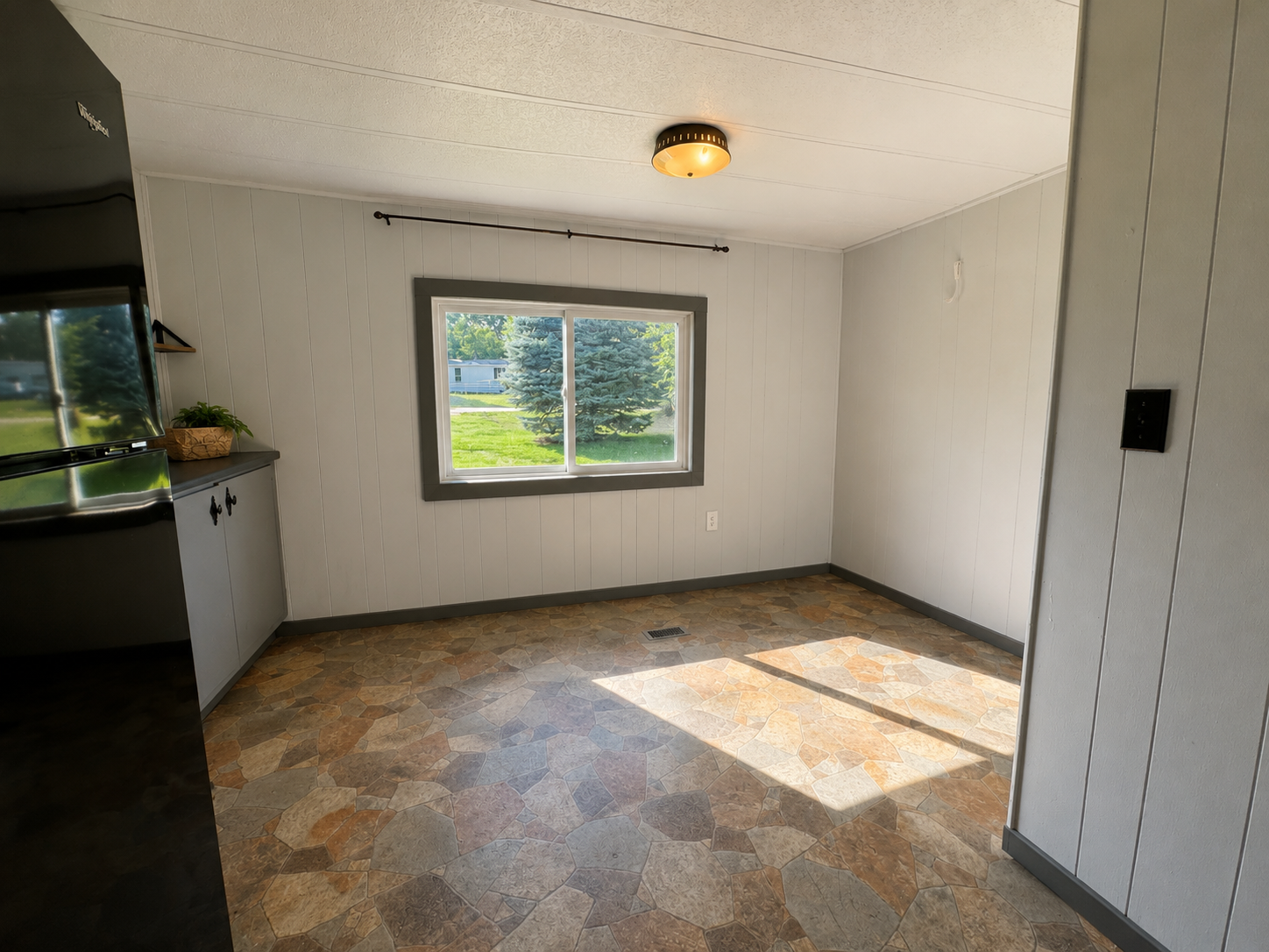 106 Park Circle Property Photo 7