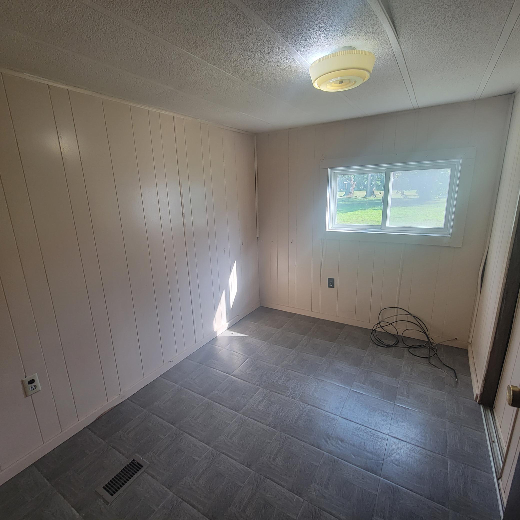 106 Park Circle Property Photo 13