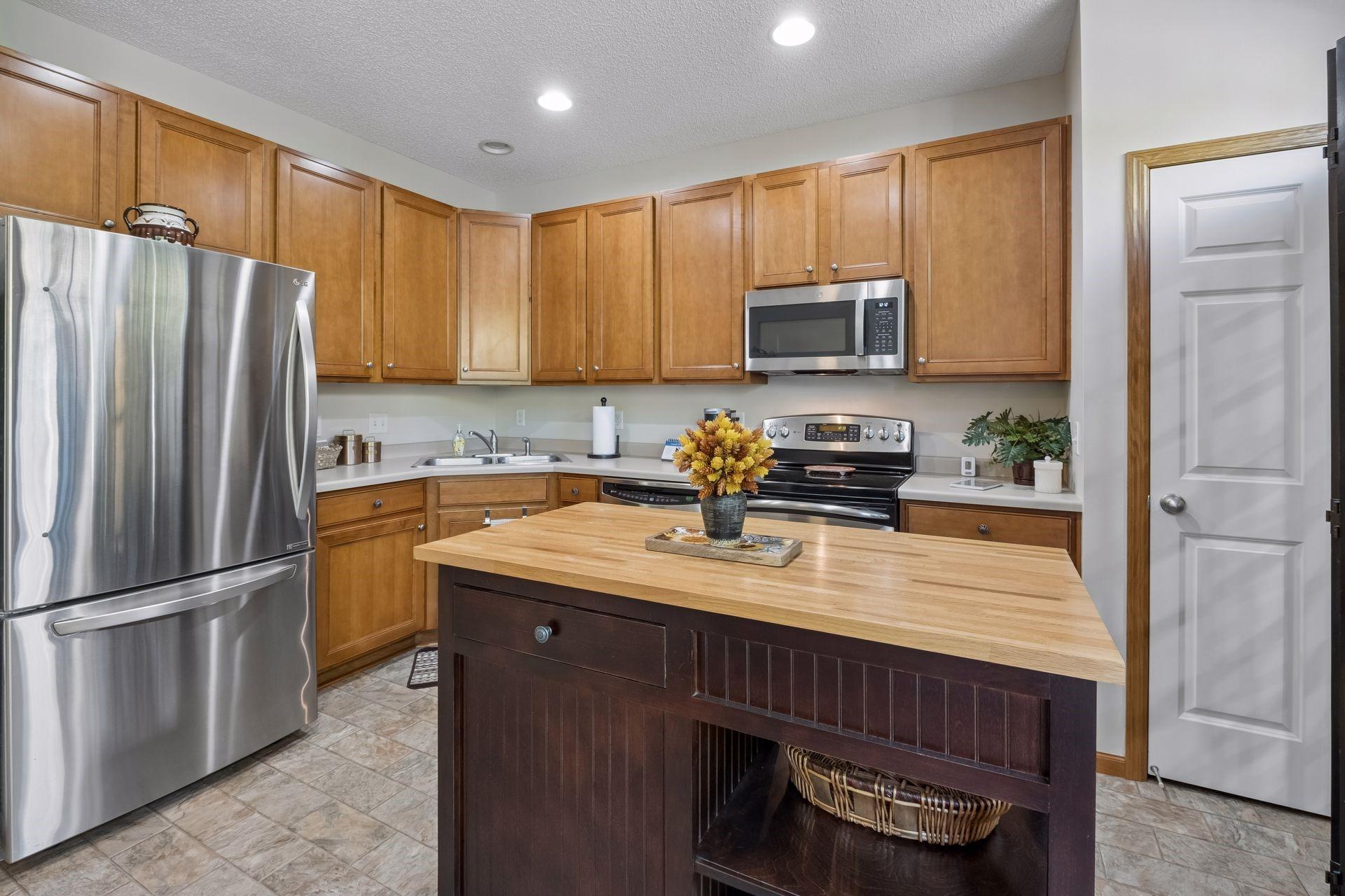 4570 Bulrush Boulevard Property Photo 9