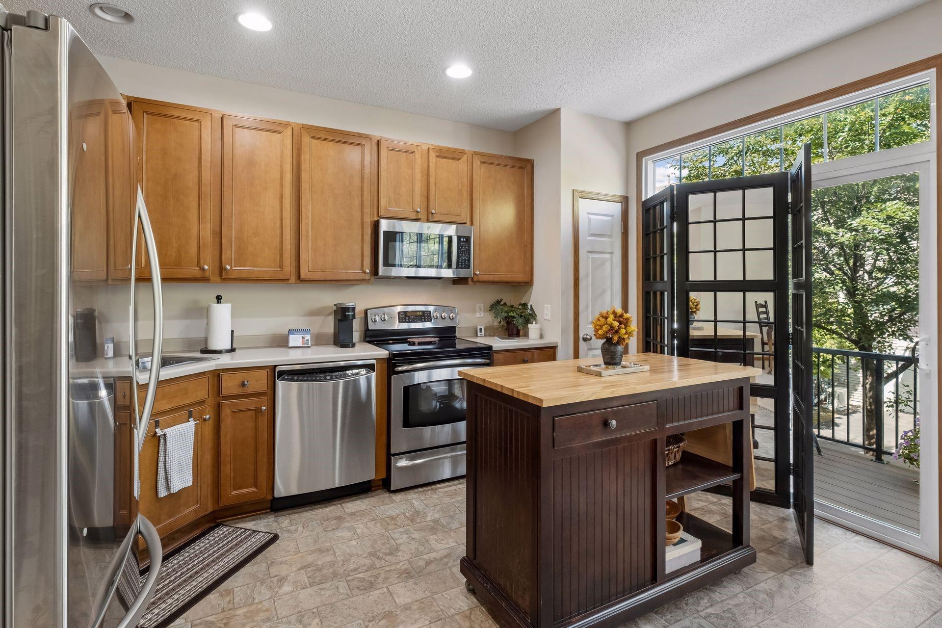 4570 Bulrush Boulevard Property Photo 11