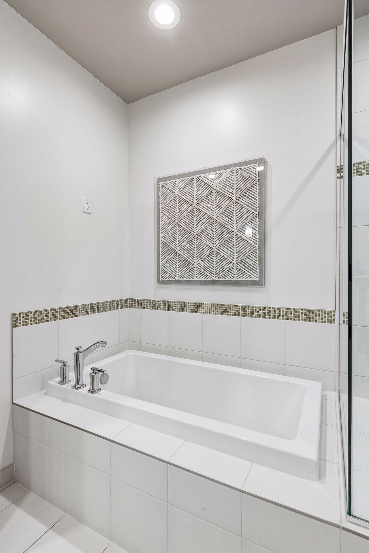 3209 Galleria 1103 Property Photo 26
