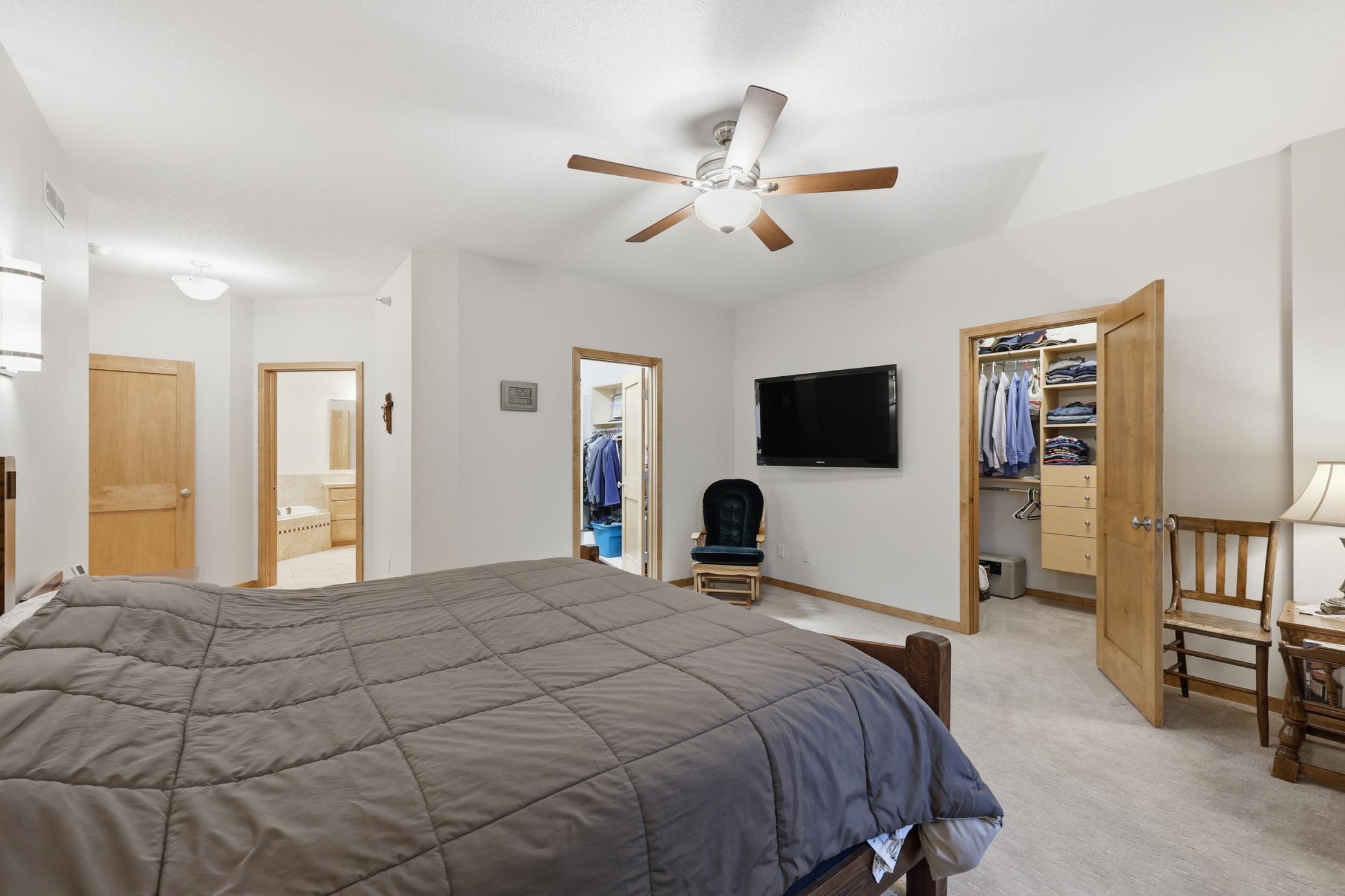 385 7th Avenue S Unit 104 Property Photo 15