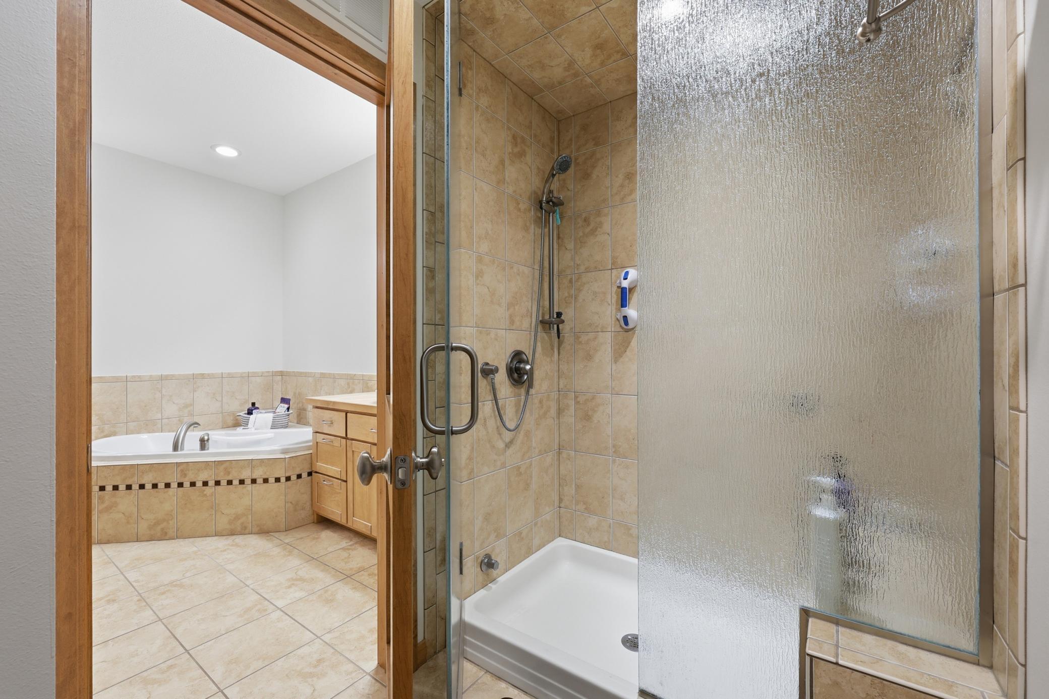 385 7th Avenue S Unit 104 Property Photo 18