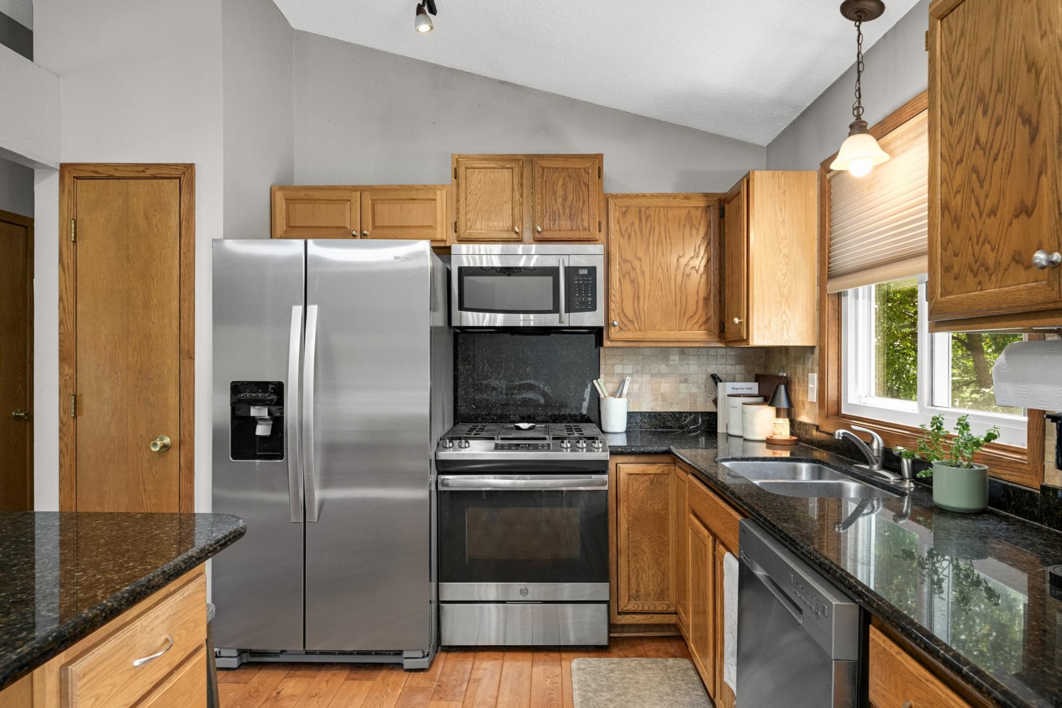 4089 Pennsylvania Avenue Property Photo 13