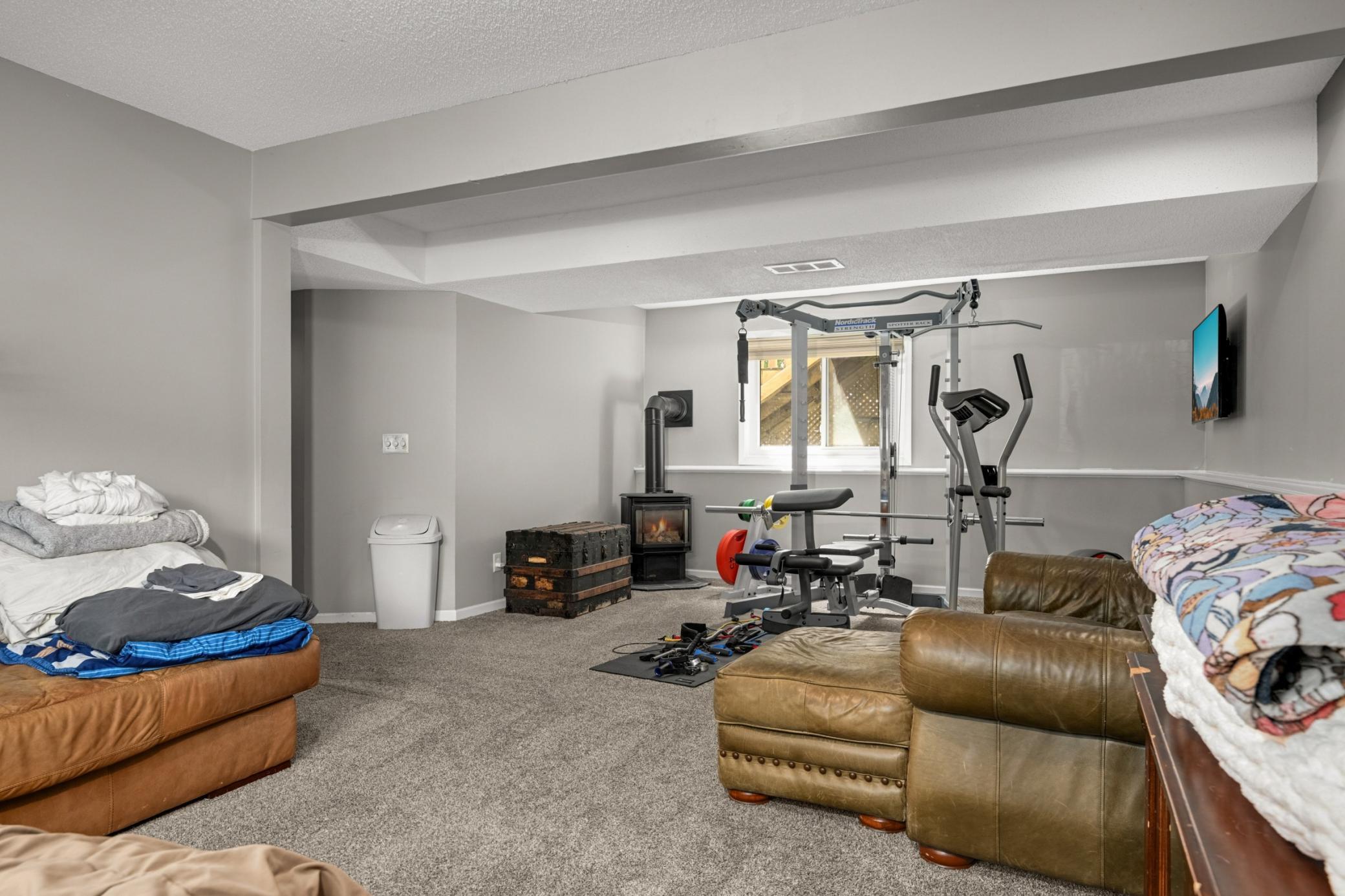 4089 Pennsylvania Avenue Property Photo 23