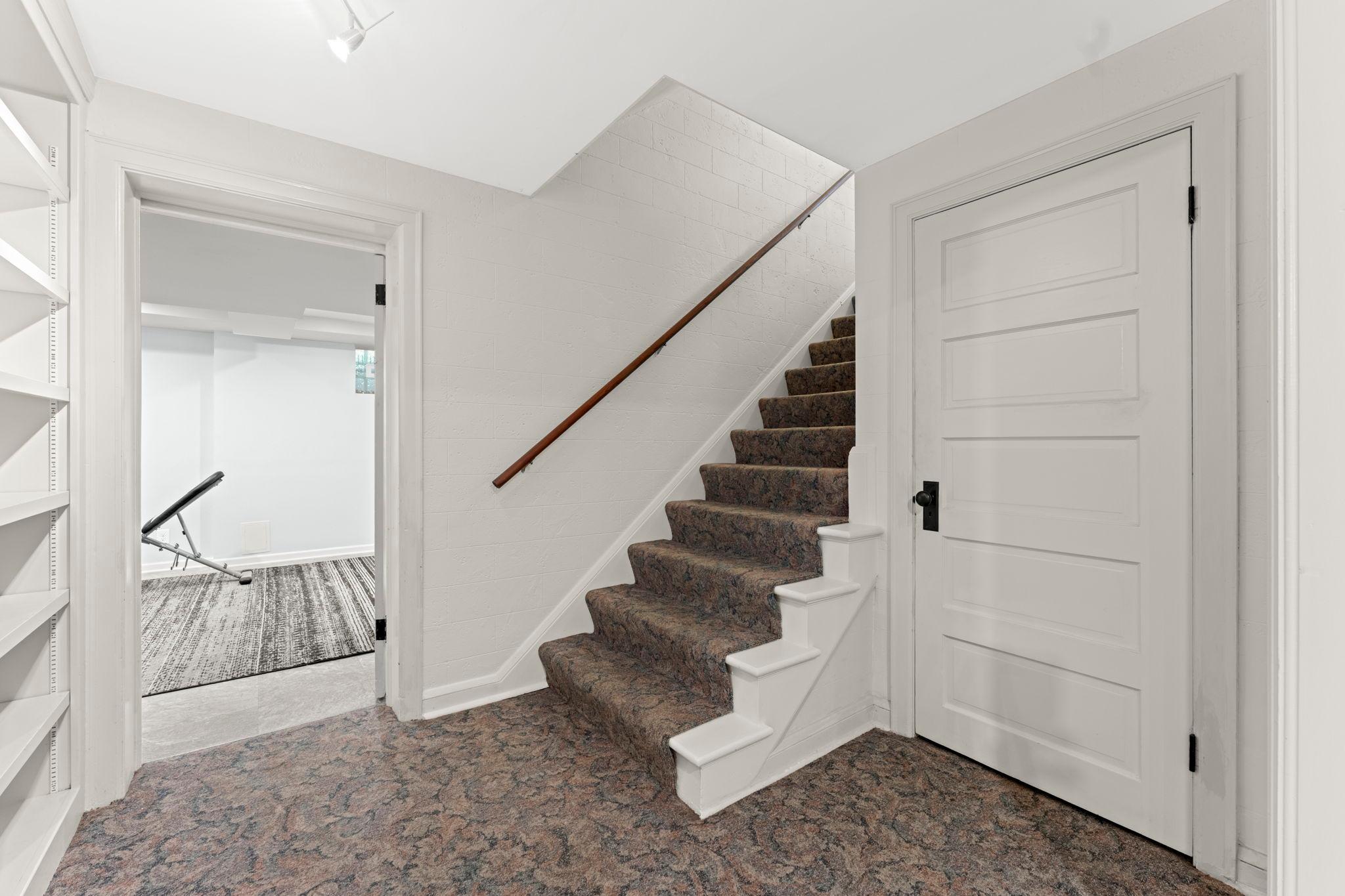 3725 Glenhurst Avenue Property Photo 52